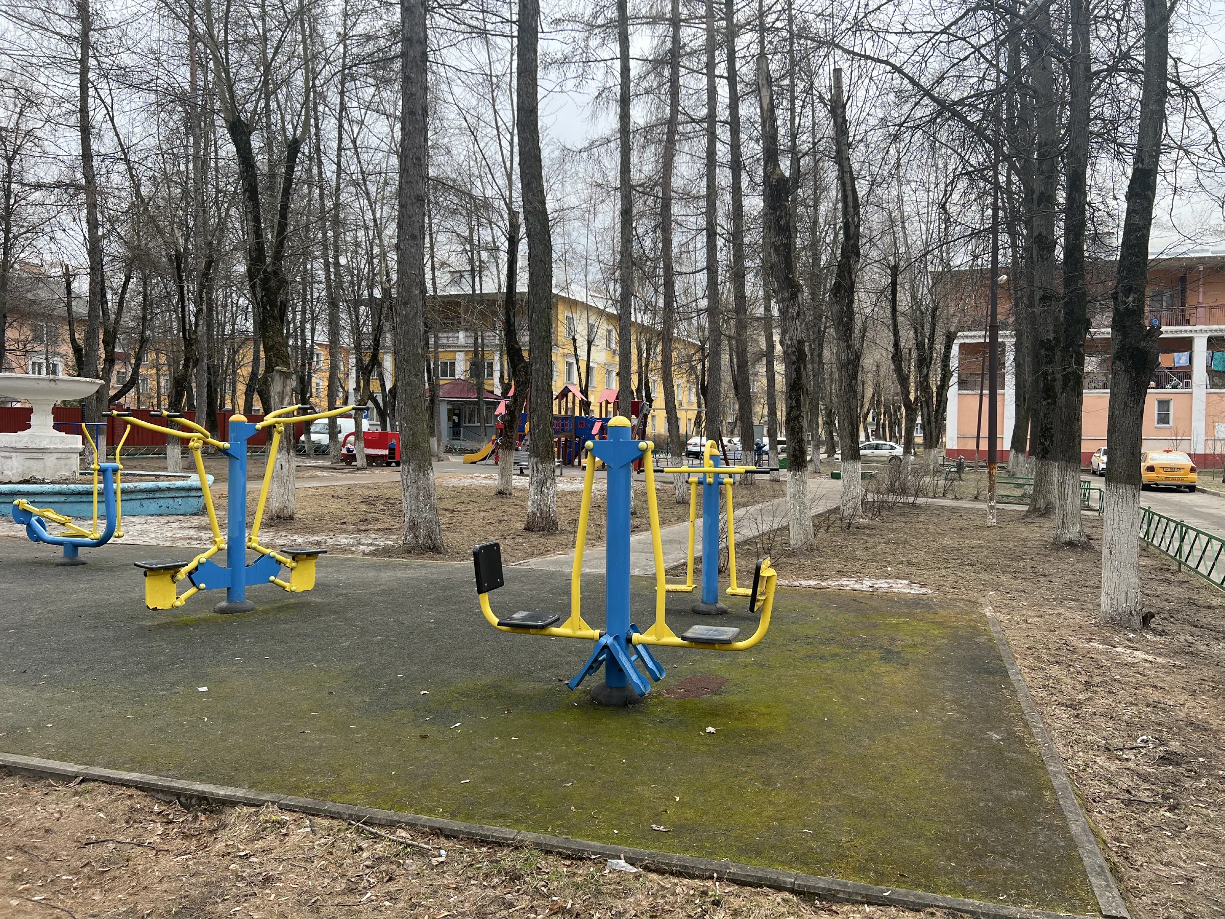 Сталинка с детской площадкой, фото 11