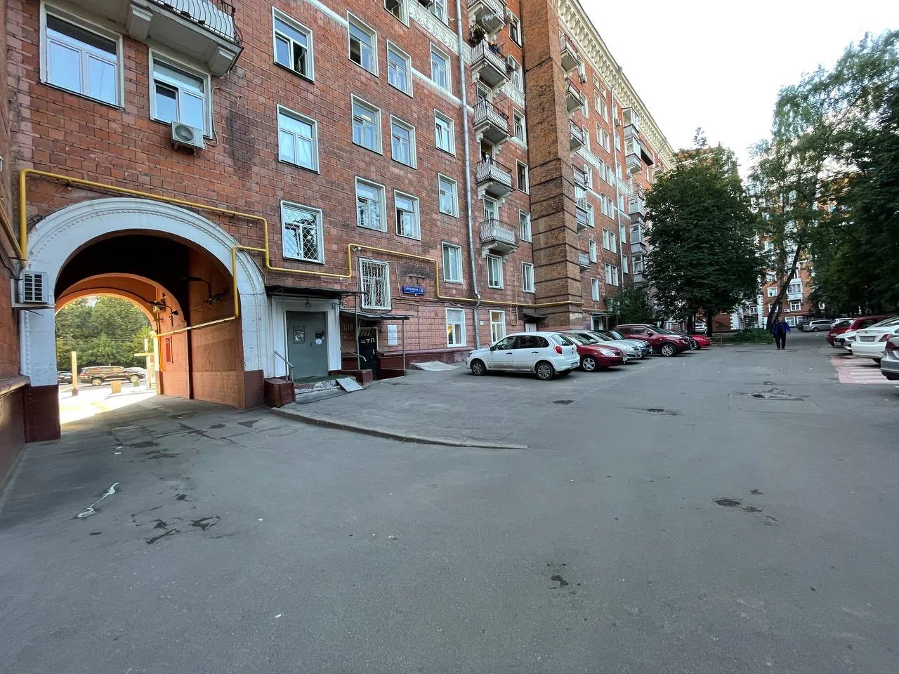 Двор со сталинской аркой, фото 19