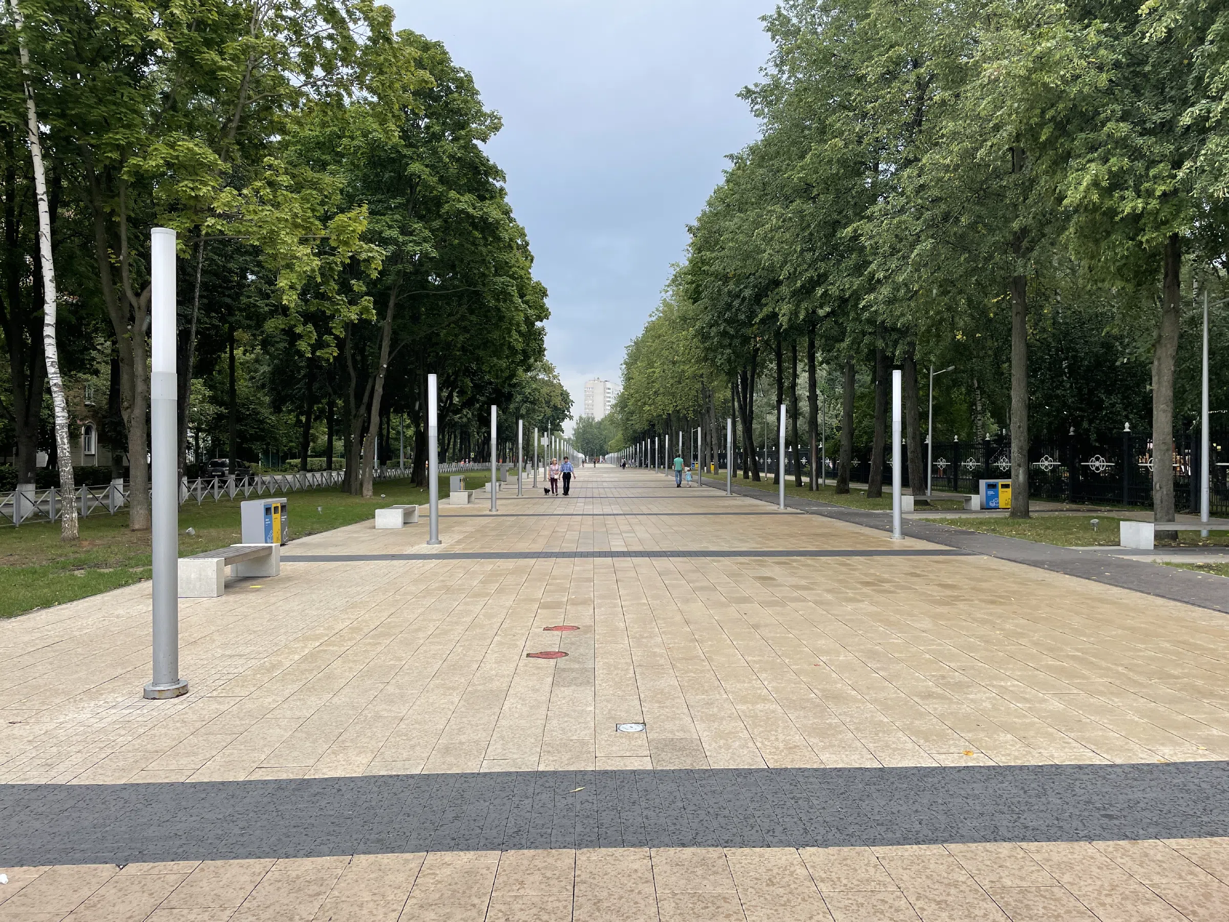 Двор с видом на парк, фото 1