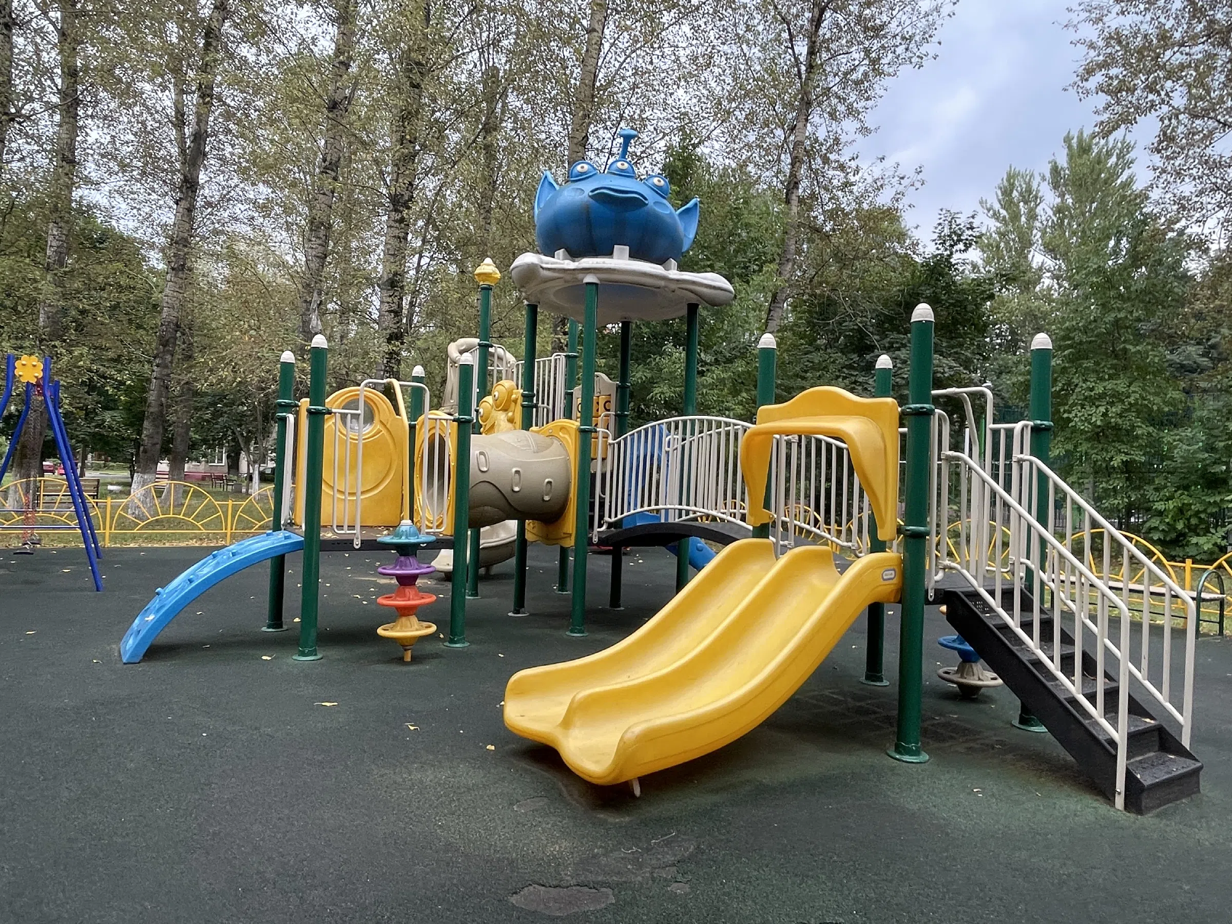 Двор с видом на парк, фото 19
