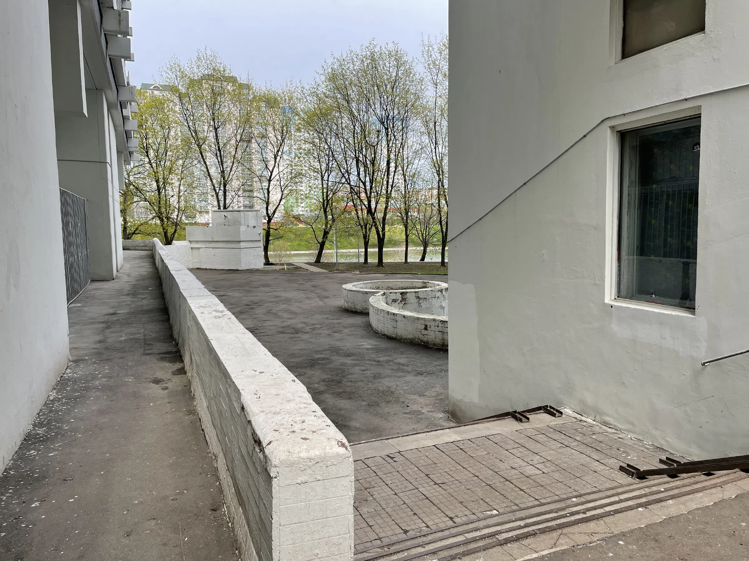 Панельный дом над рекой, фото 13