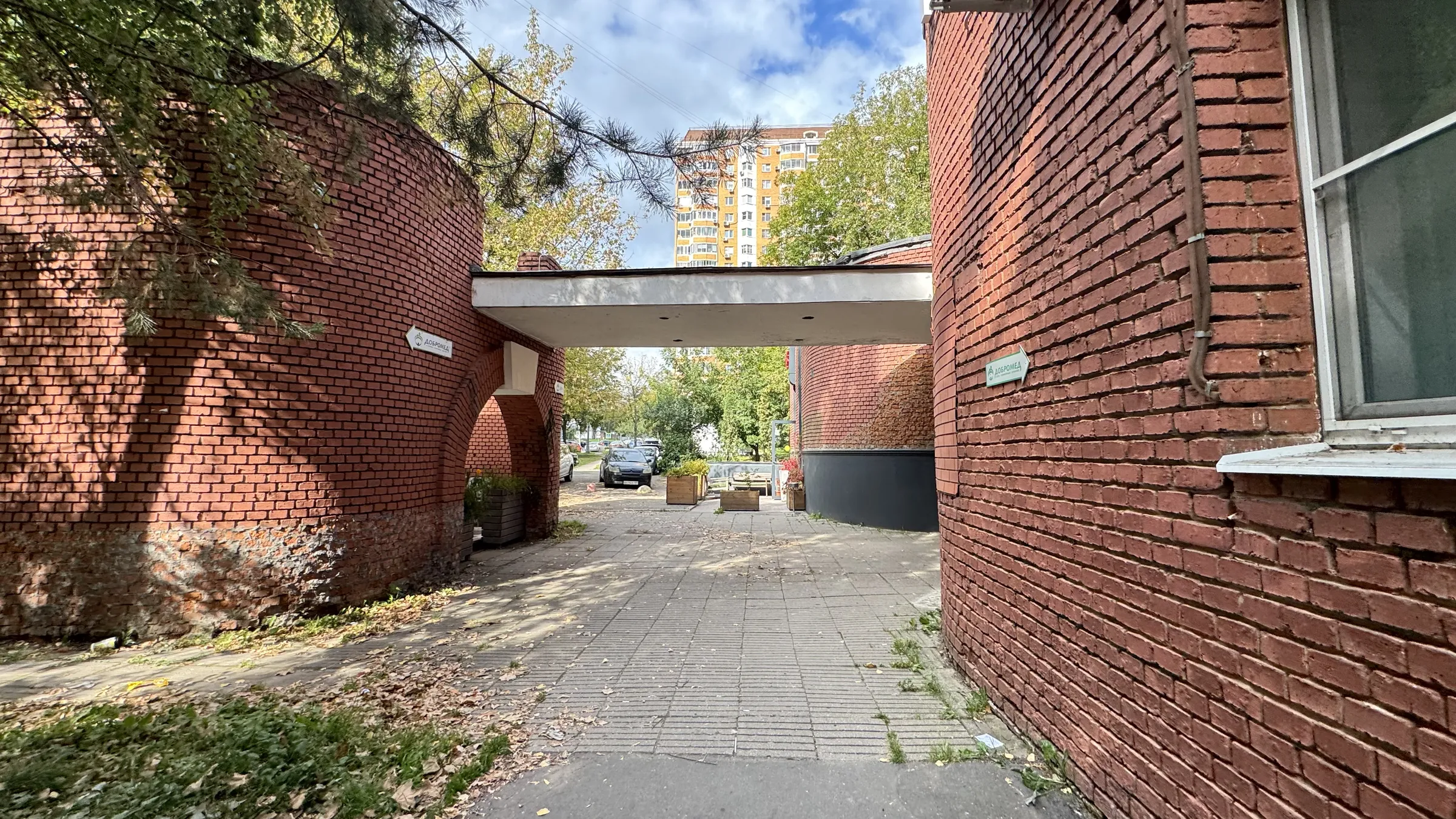 Двор многоэтажки, фото 18
