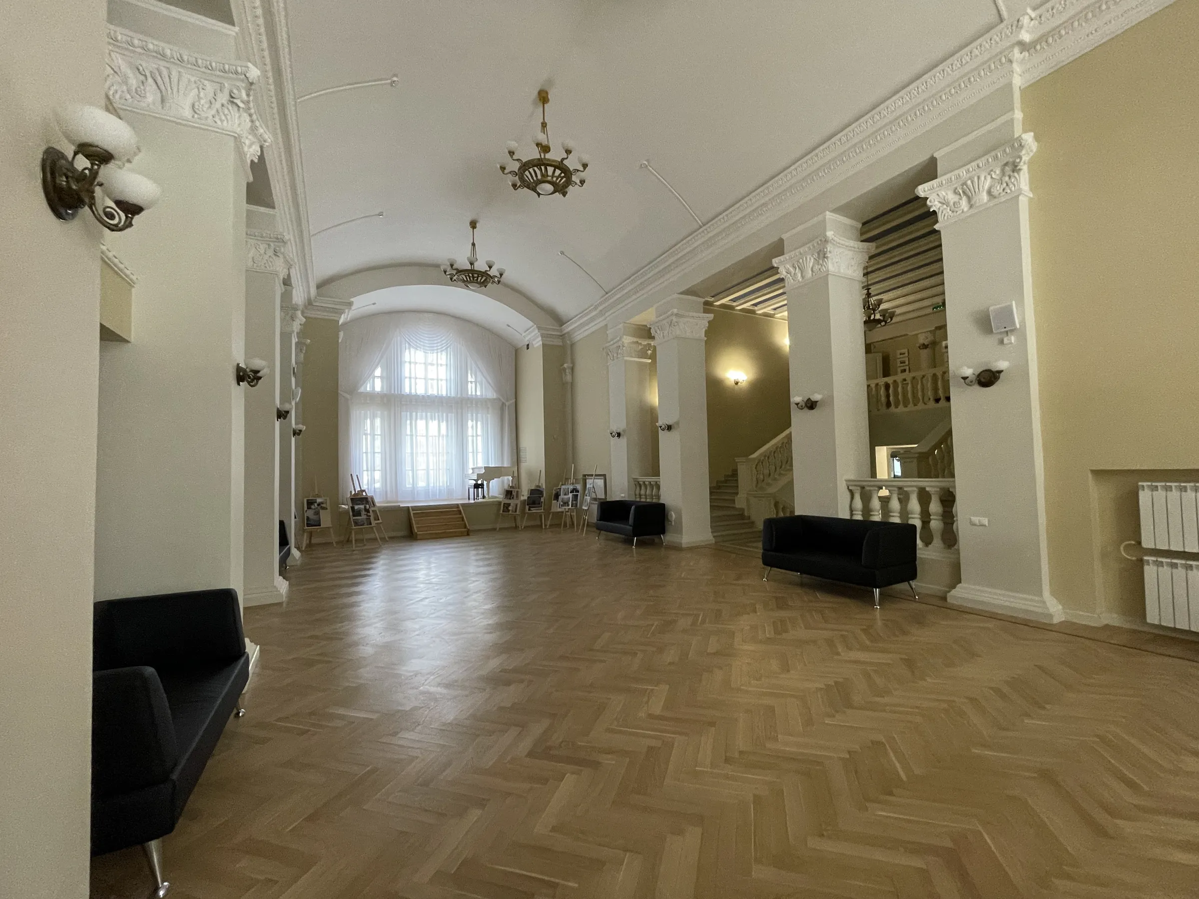 Классический ДК с колоннами, фото 11