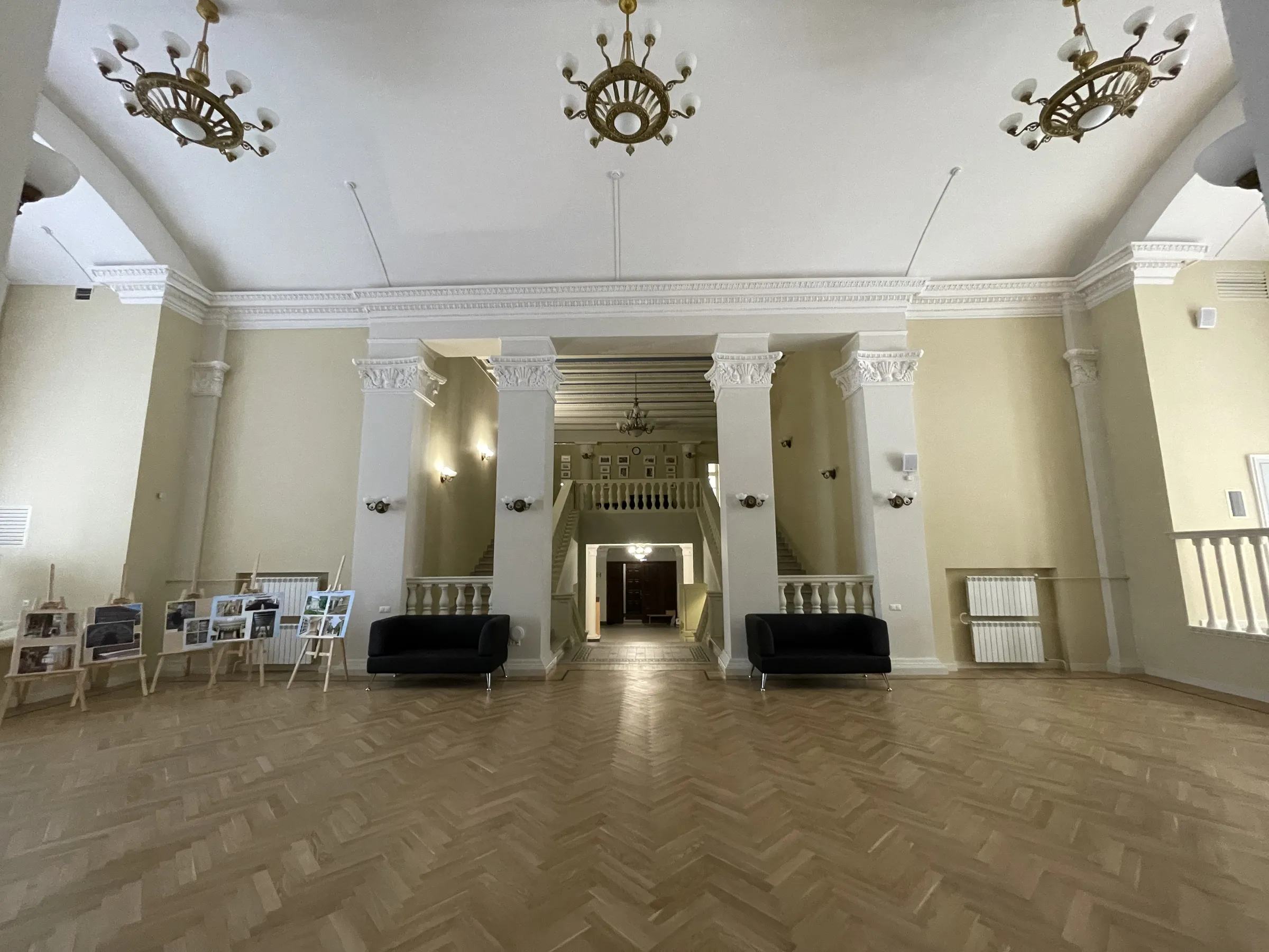 Классический ДК с колоннами, фото 10