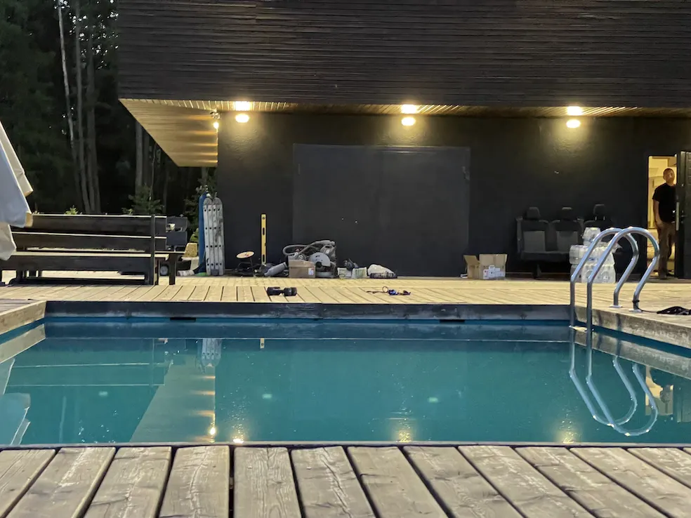 Хай-тек дом с прудом и бассейном, фото 7