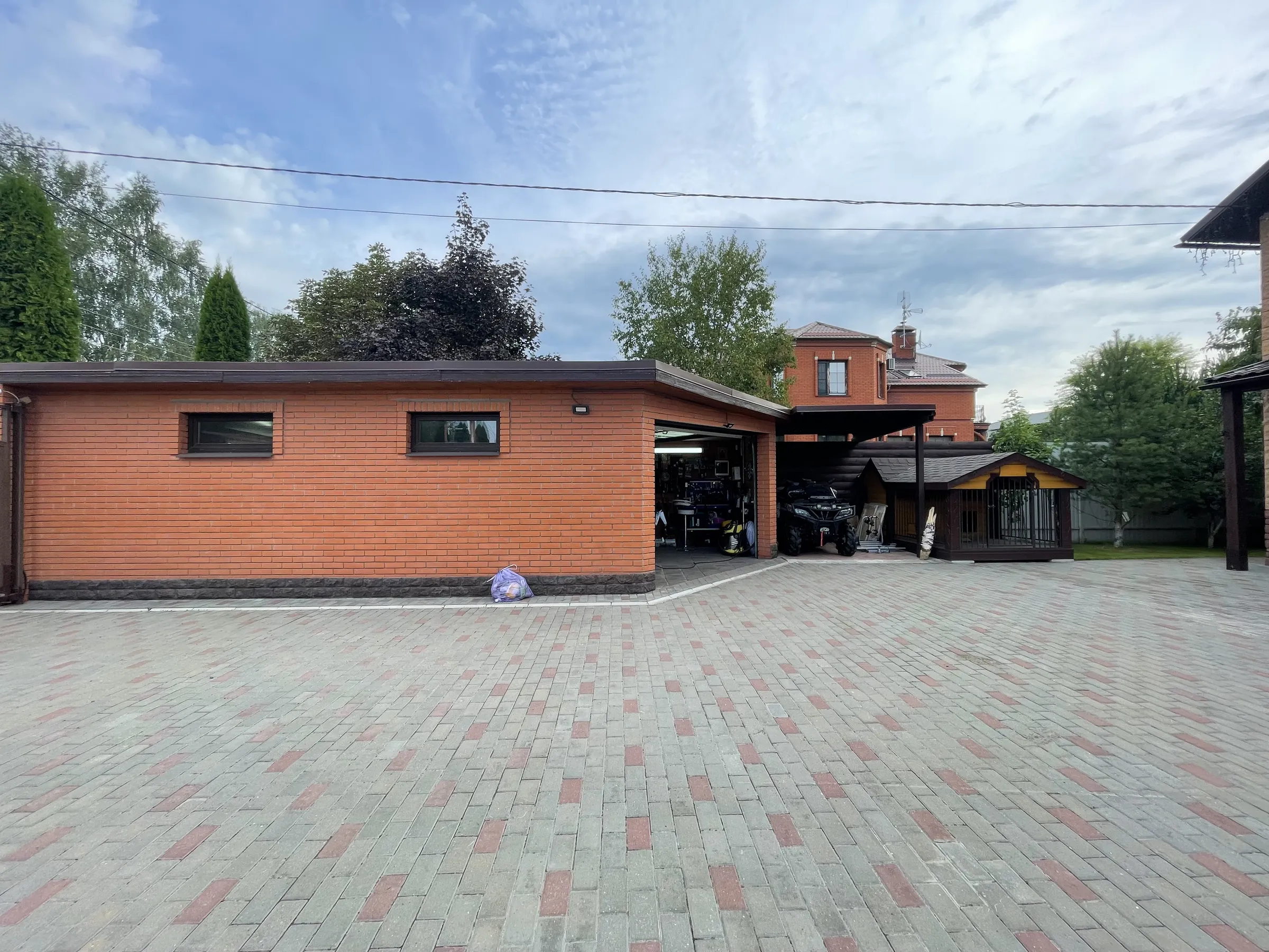 Загородный дом с зеленью, фото 3