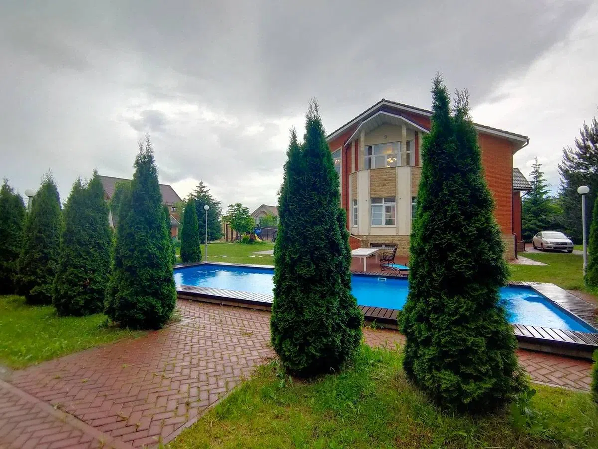 Дом с ротондой у озера, фото 10