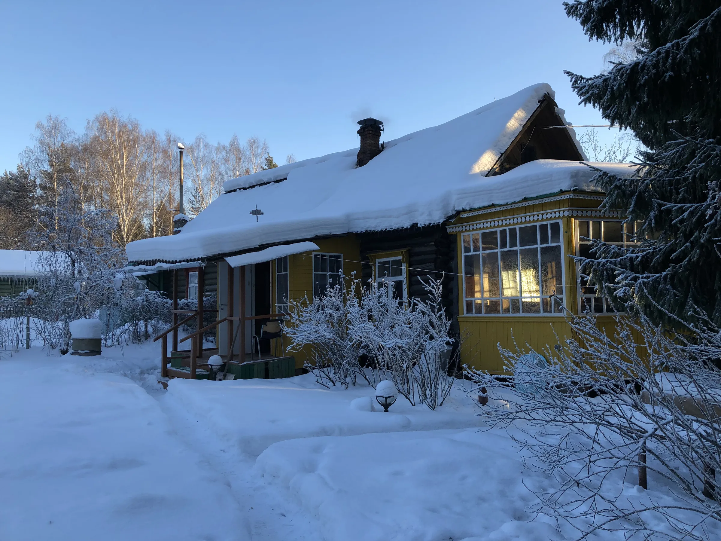 Классическая дача в снегу, фото 17