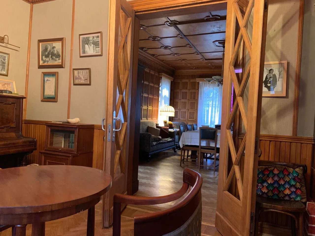 Усадьба в лесу с балконом, фото 18