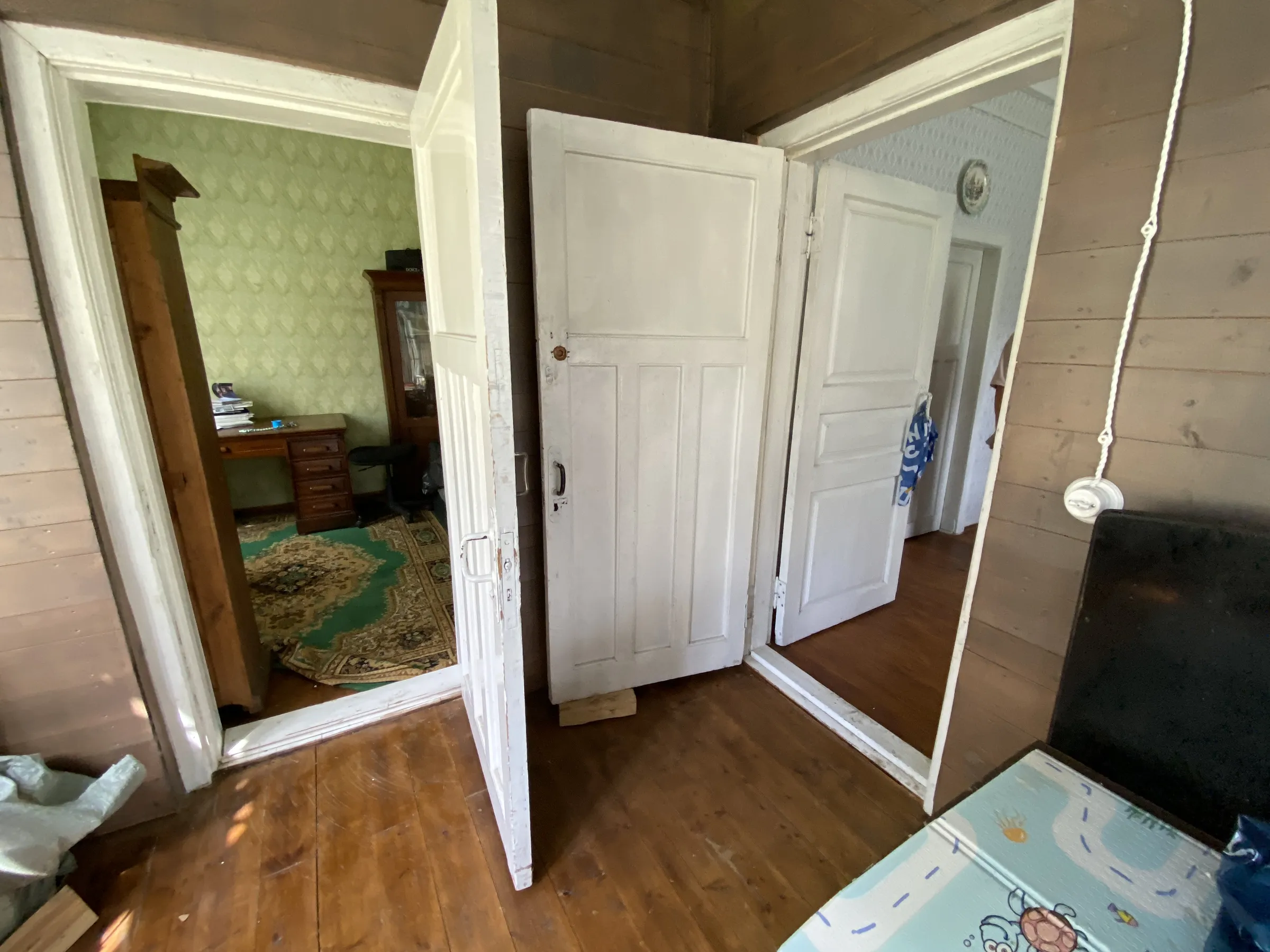 Дача с верандой в лесу, фото 14