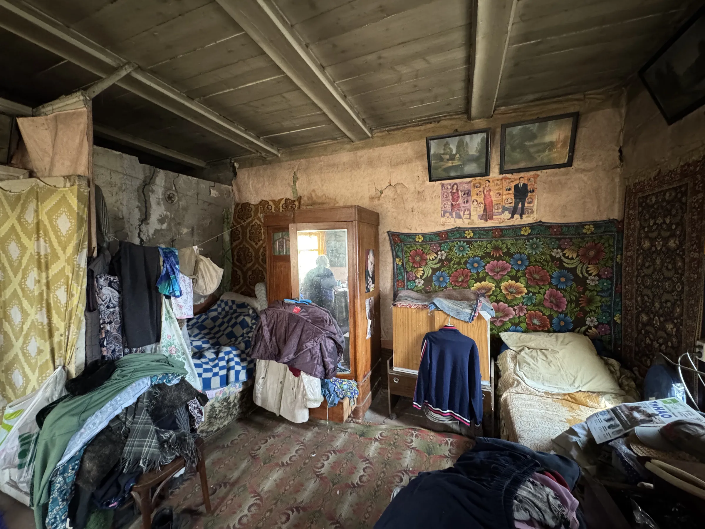 Деревенская изба с сараем, фото 14