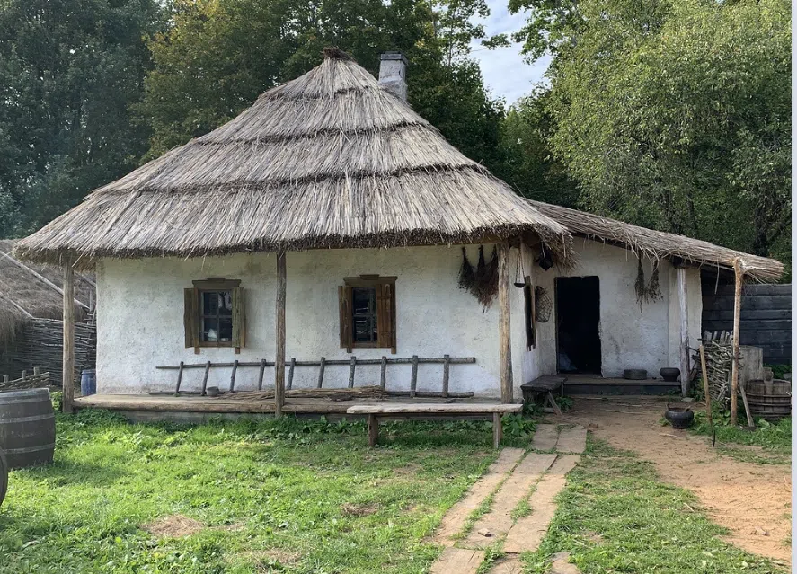 Этнографическая деревня с церковью, фото 18