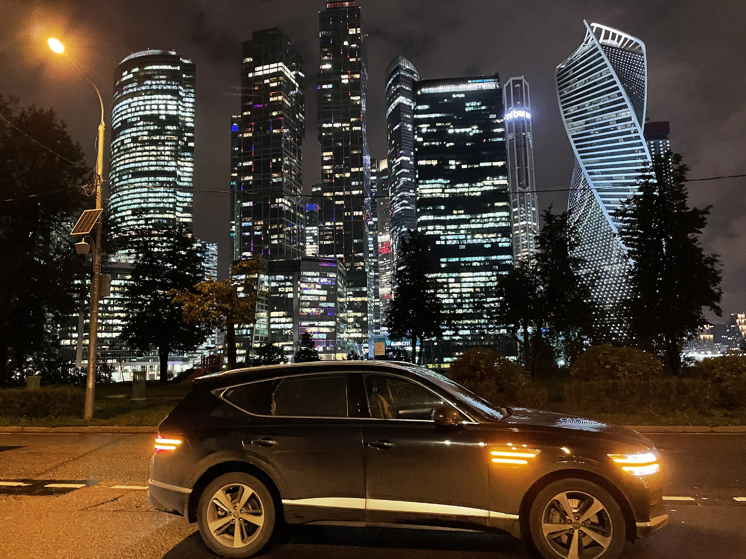 Ночной офис на набережной, фото 14