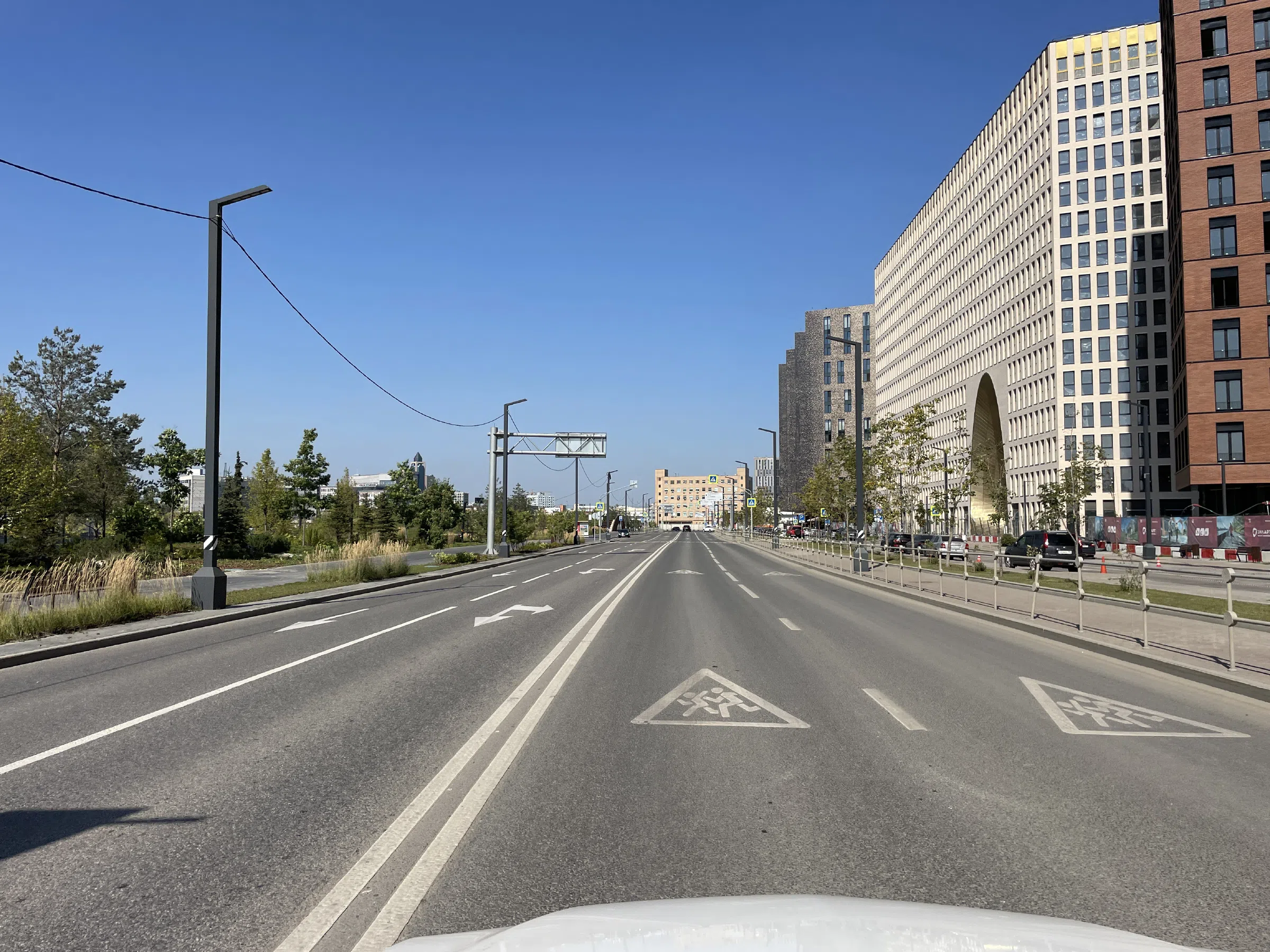 Широкая улица с видом на город, фото 20