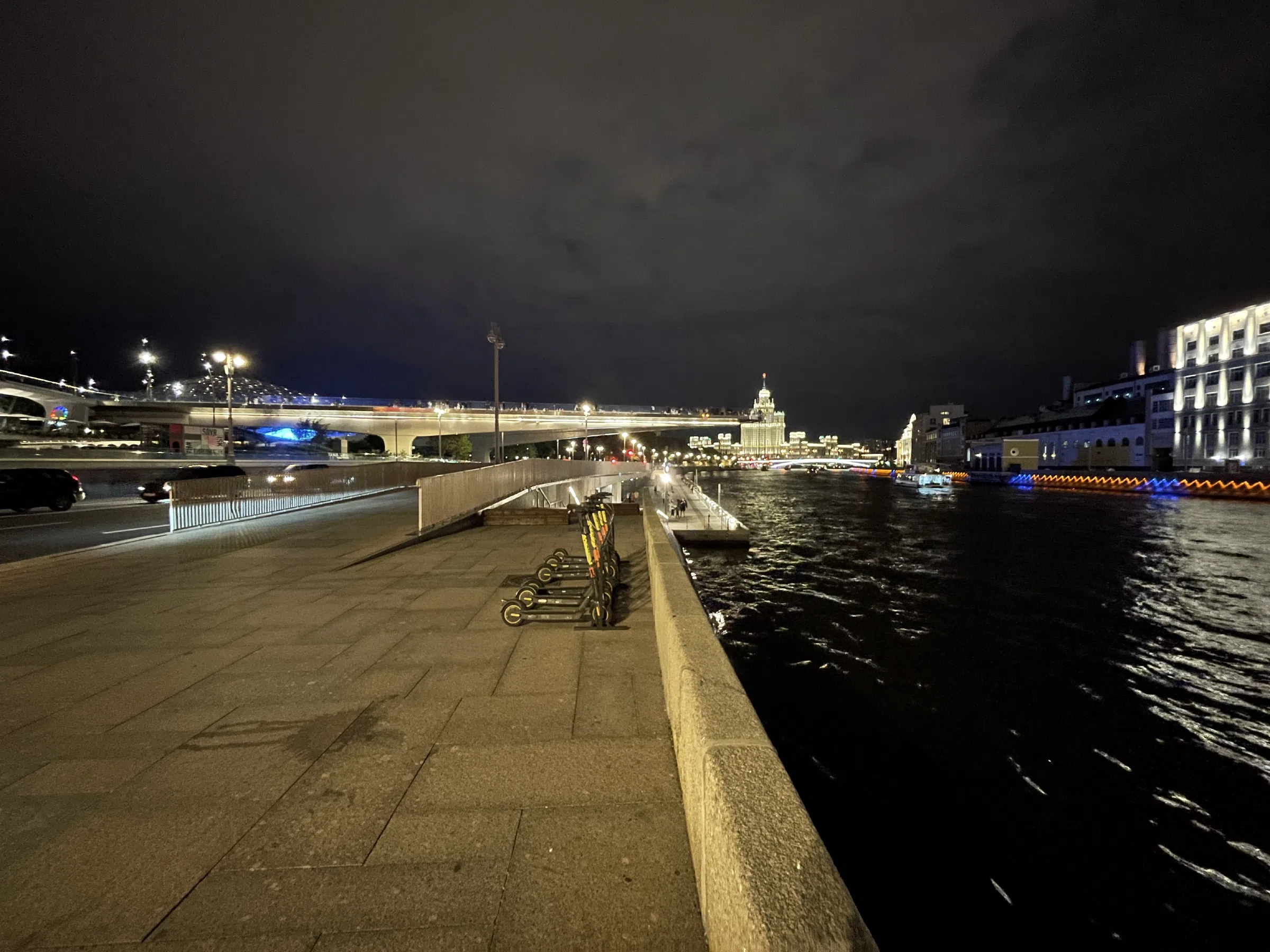 Набережная в огнях, фото 23