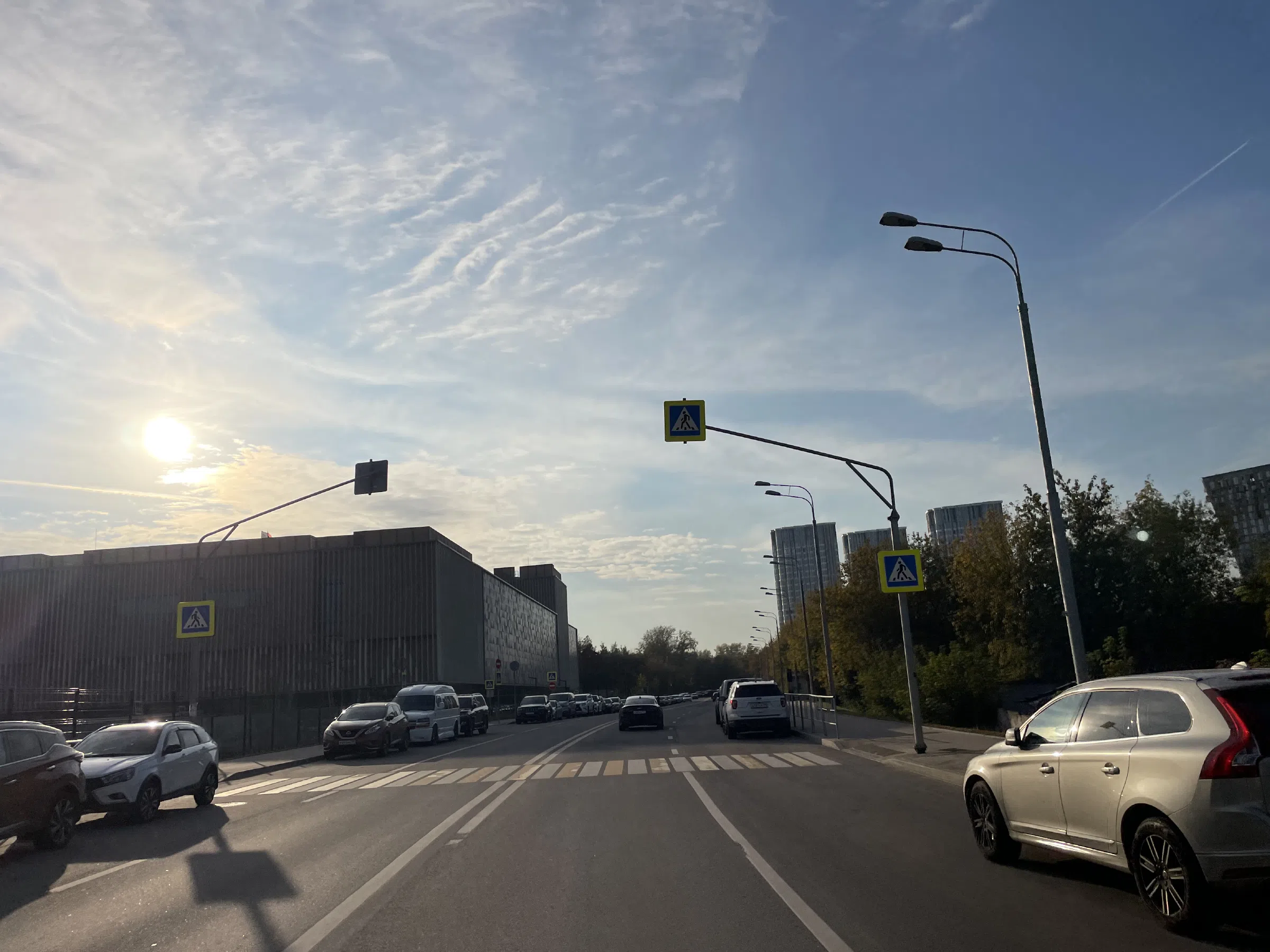 Улица с современными зданиями, фото 9
