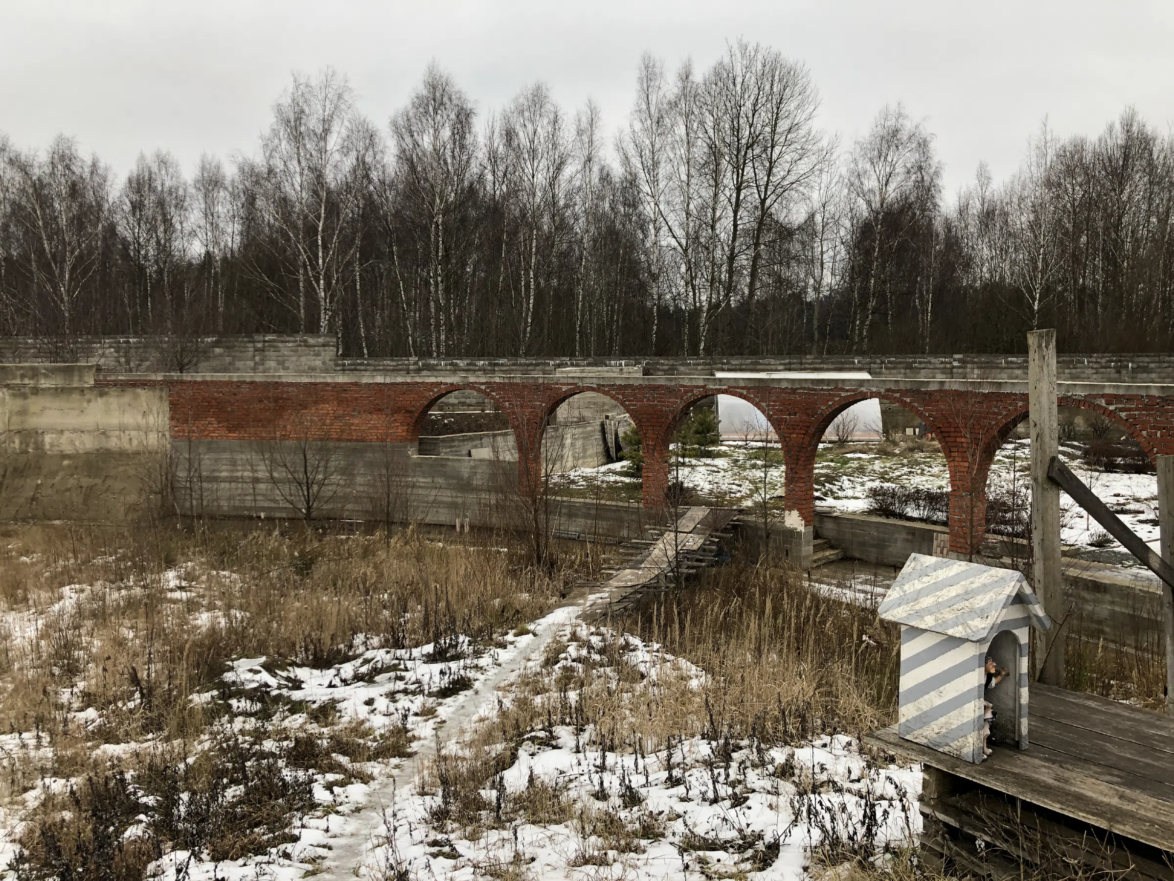 Белый дом с арками, фото 15