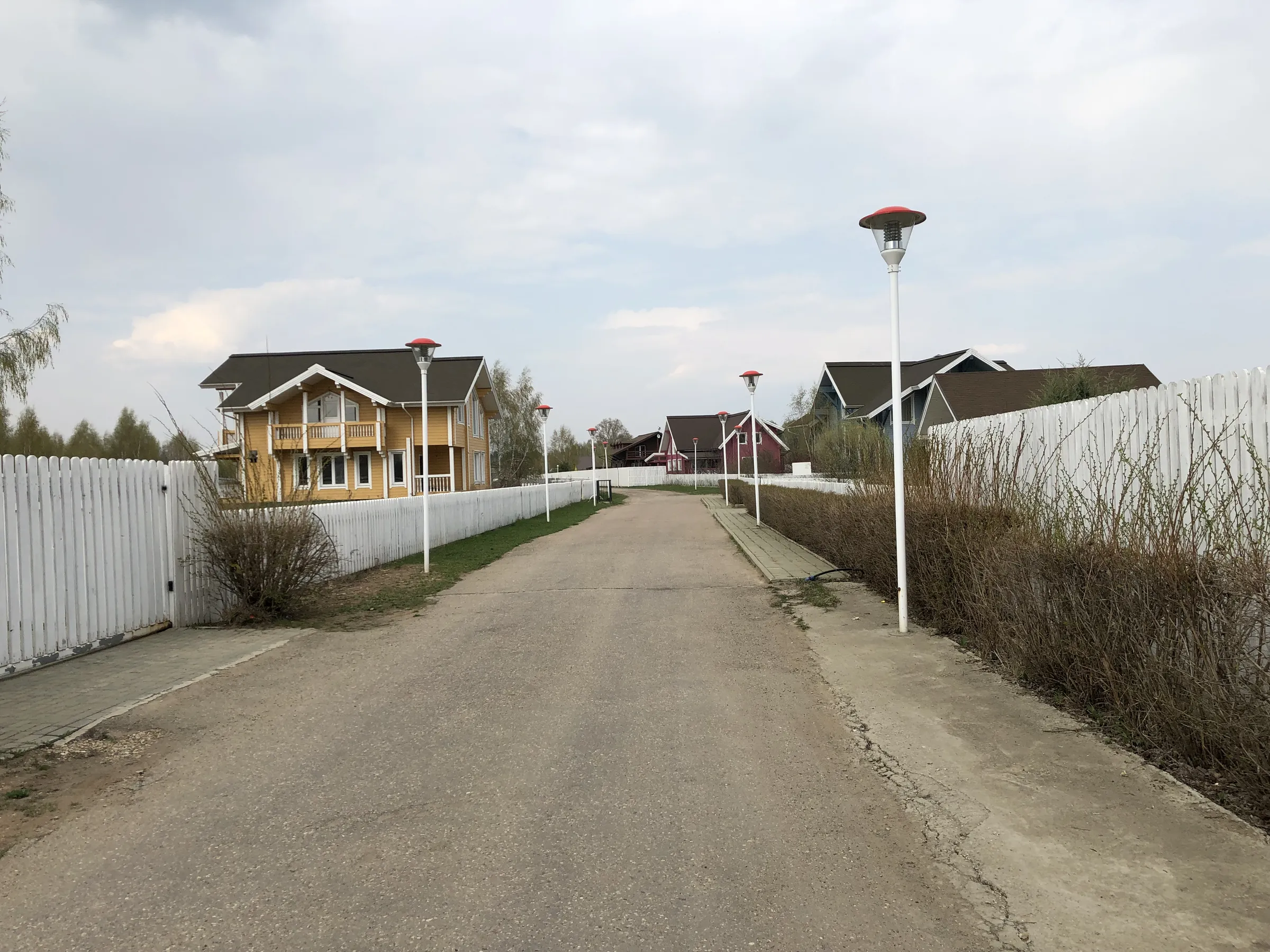 Загородные домики с лужайками, фото 1