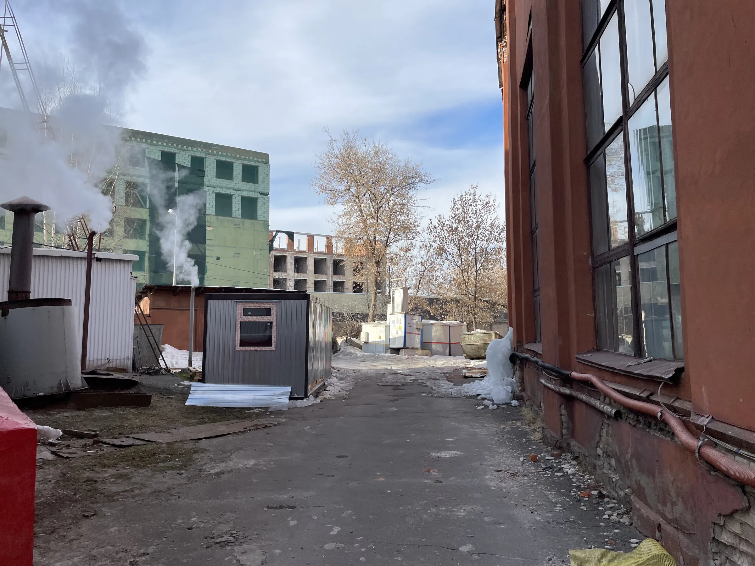Старый заводской двор, фото 2