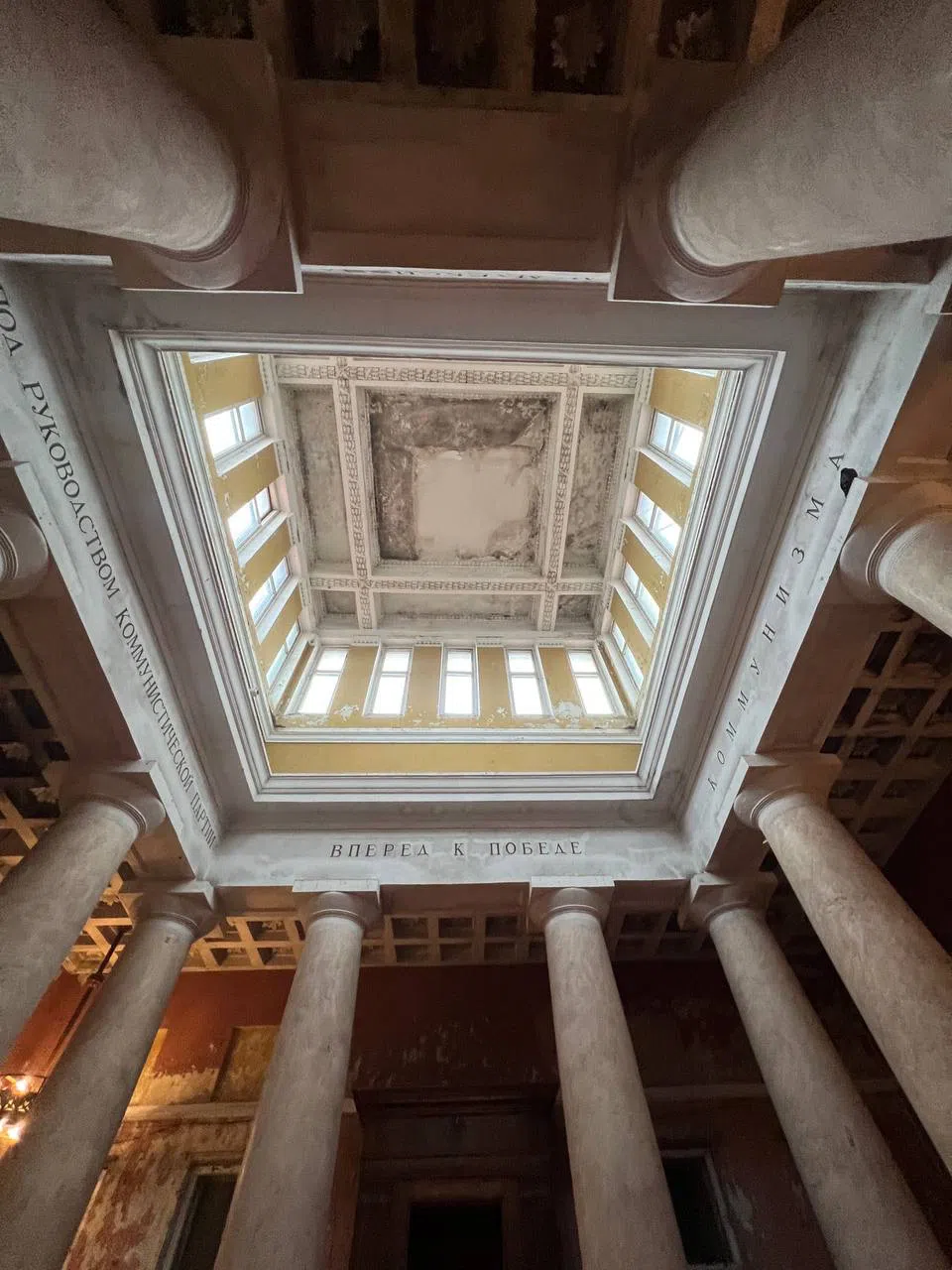 Павильон в стиле сталинского ампира, фото 5