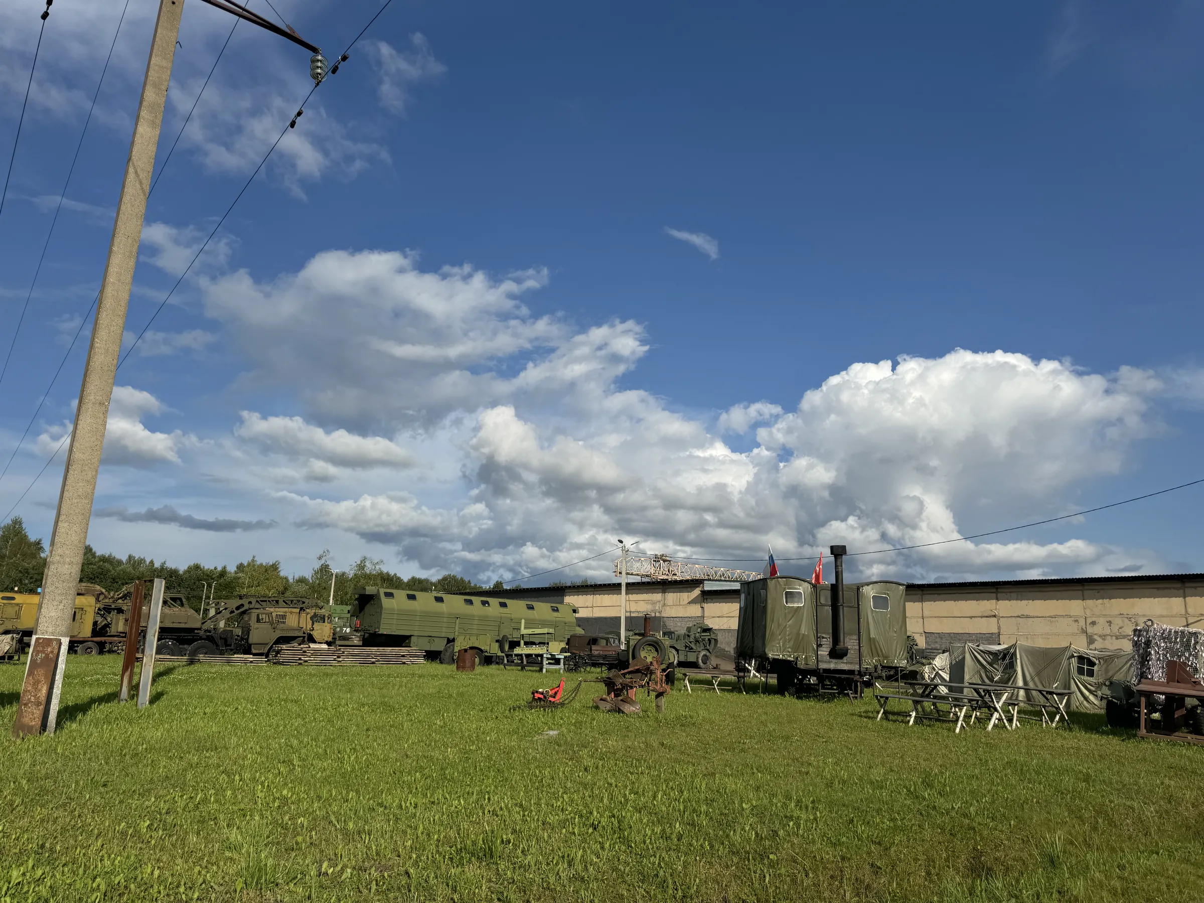 Индустриальная площадка с ангарами, фото 23