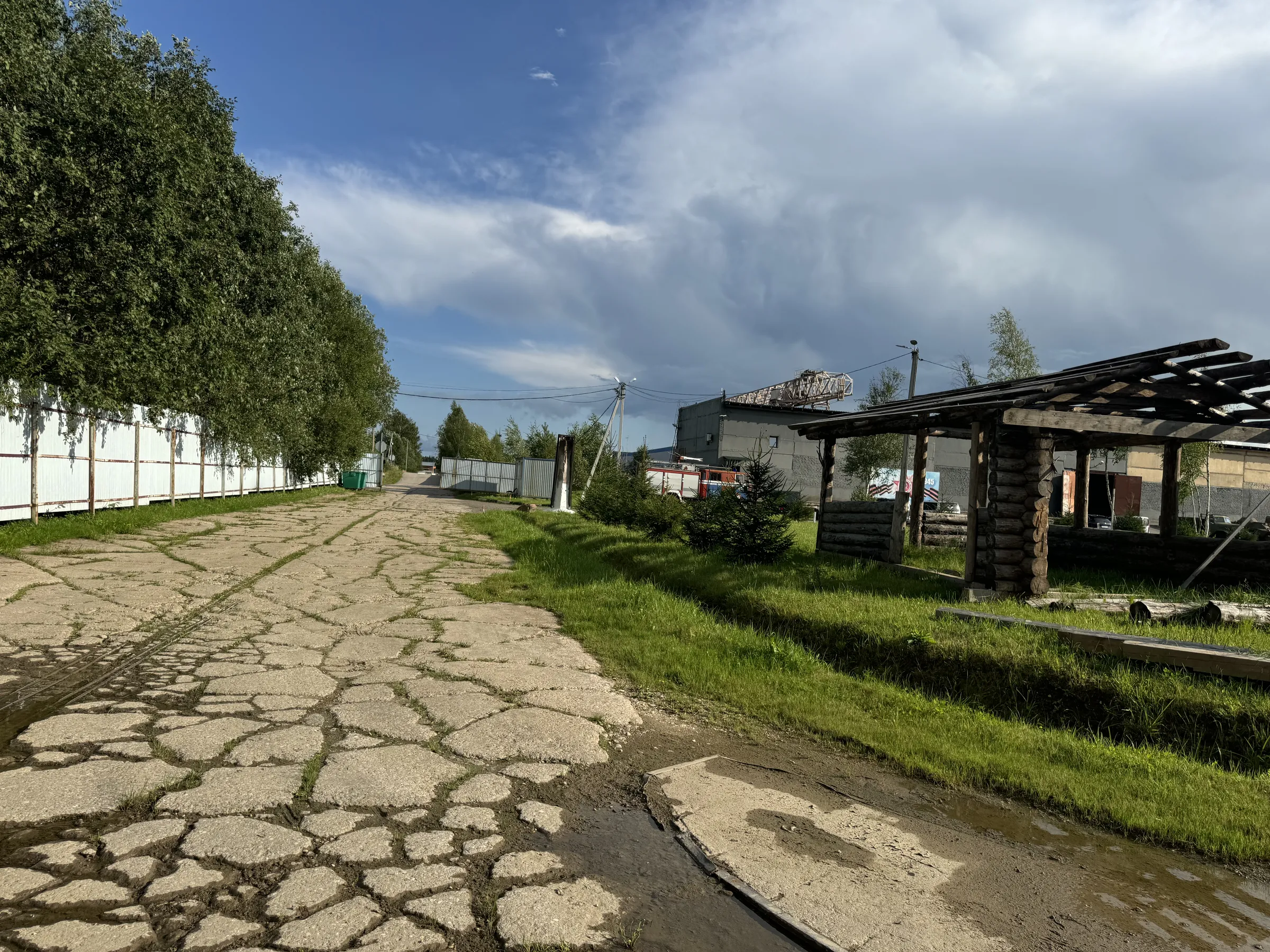 Индустриальная площадка с ангарами, фото 16