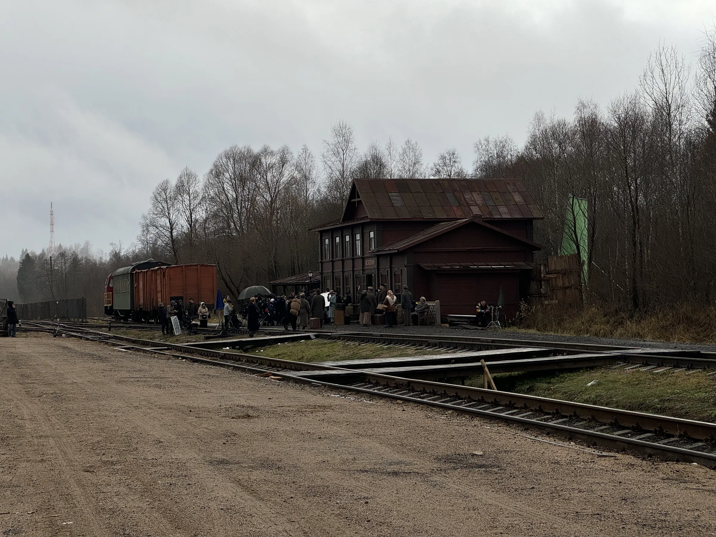 Ангар с военной техникой, фото 19
