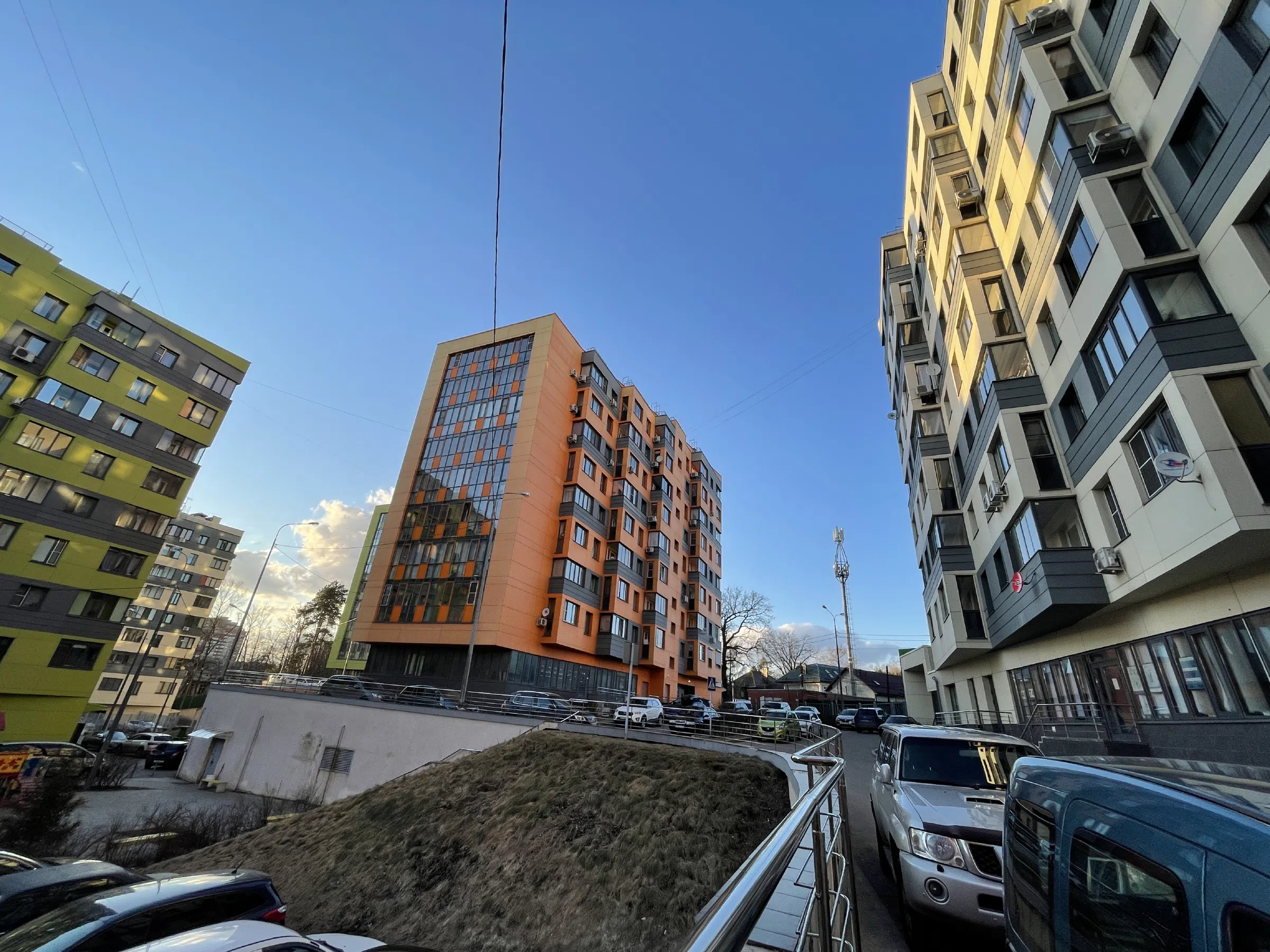 Новостройка с видом на город, фото 14