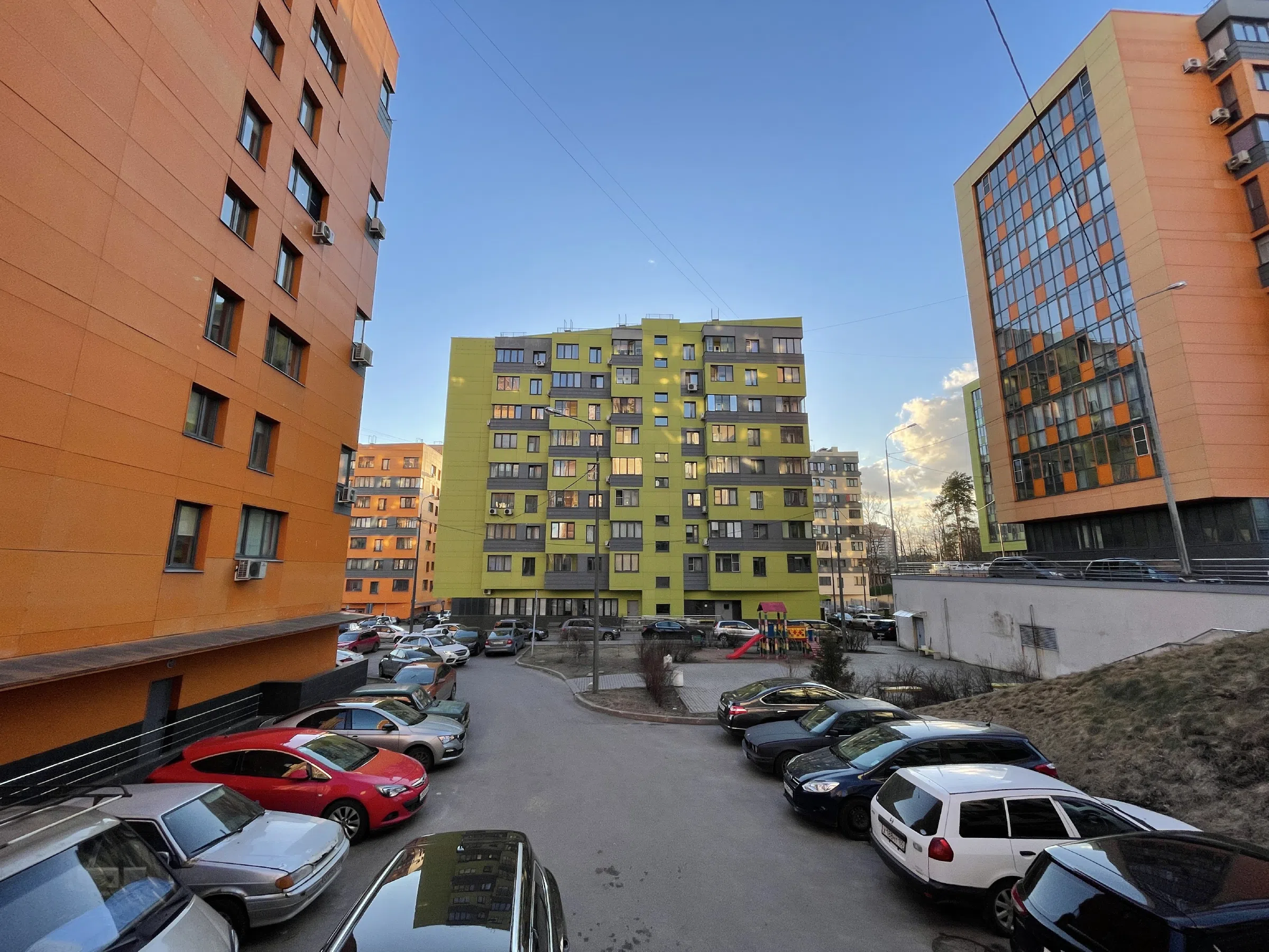 Новостройка с видом на город, фото 12