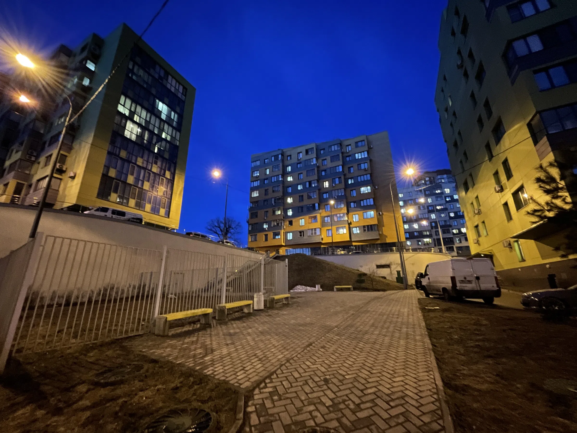 Новостройка с видом на город, фото 5