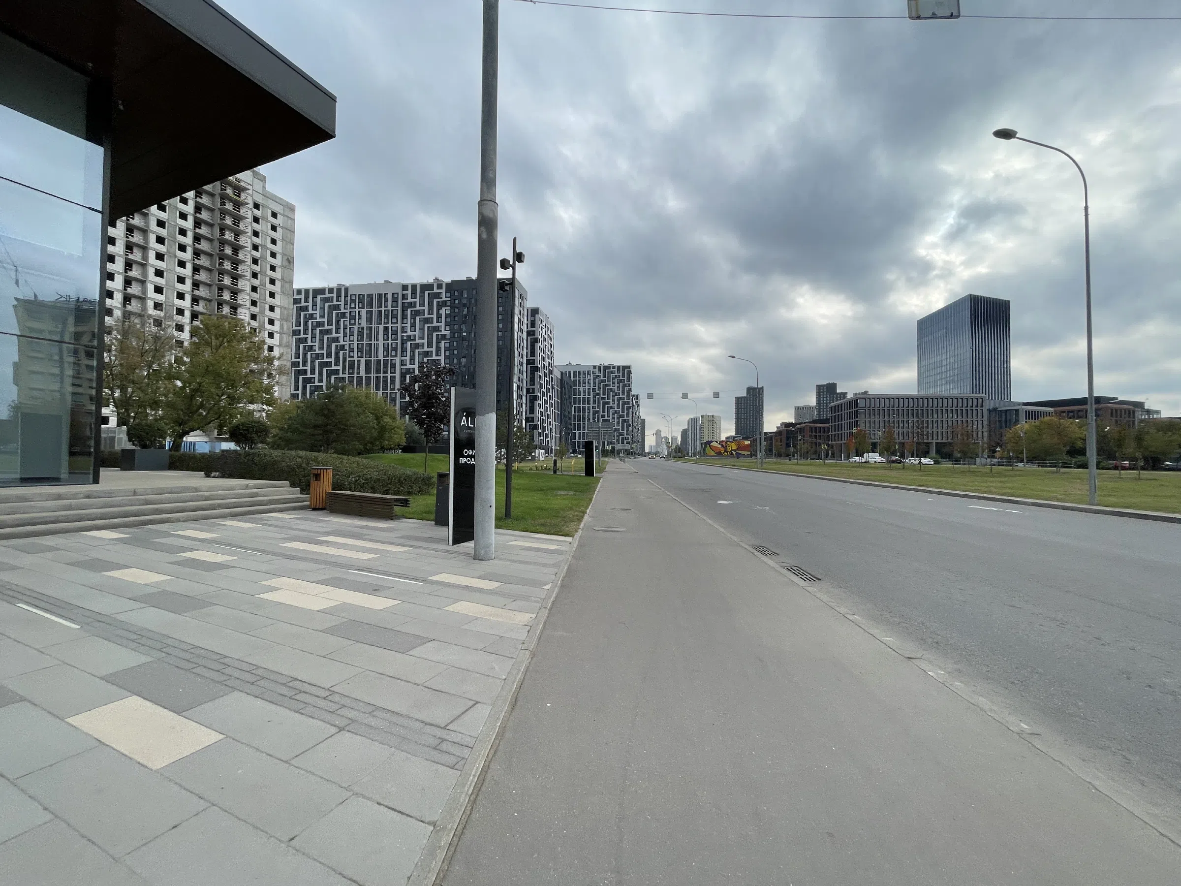 Современный офис в здании, фото 10