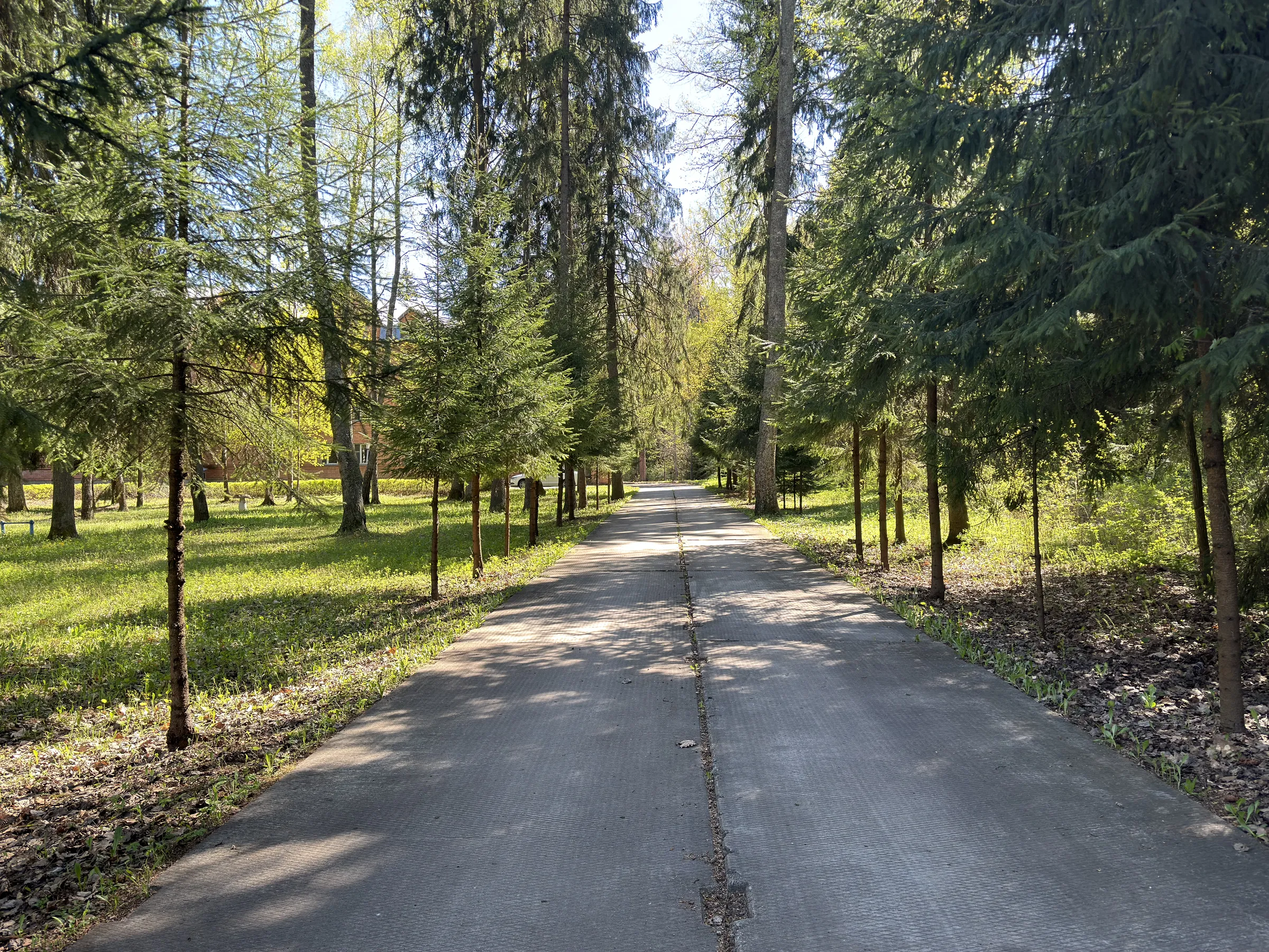 Кирпичное здание пансионата, фото 2