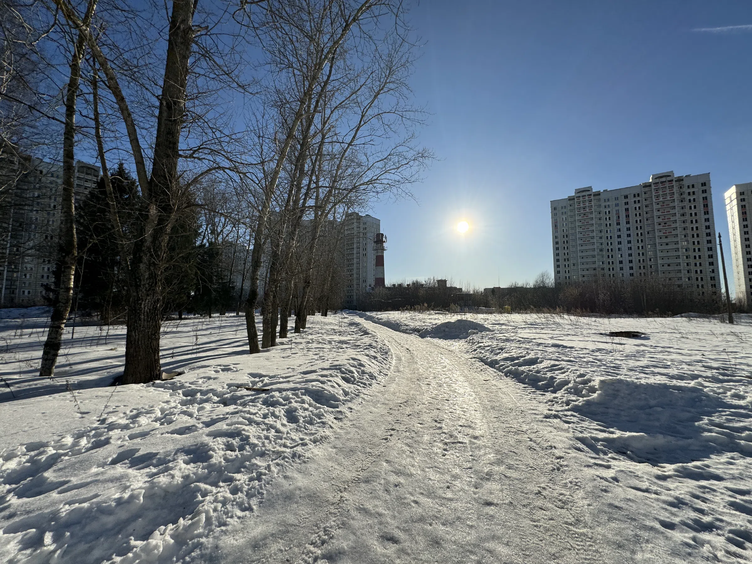 Поле со снегом и новостройками, фото 10