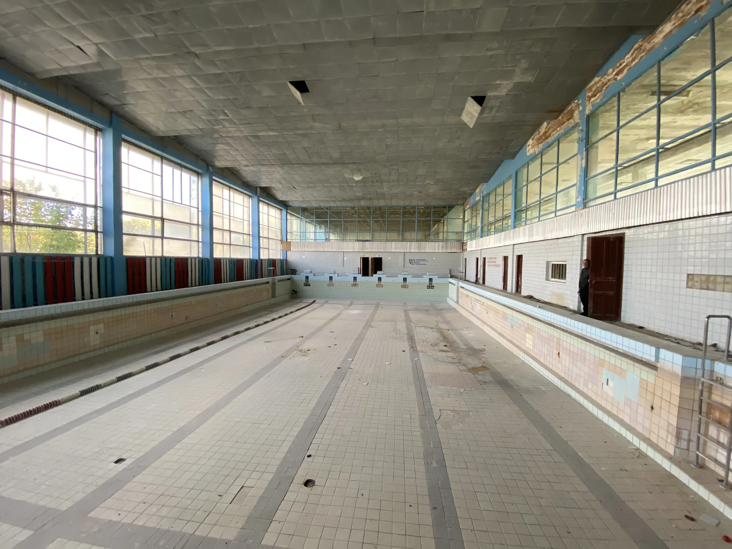 Заброшенный бассейн, фото 15