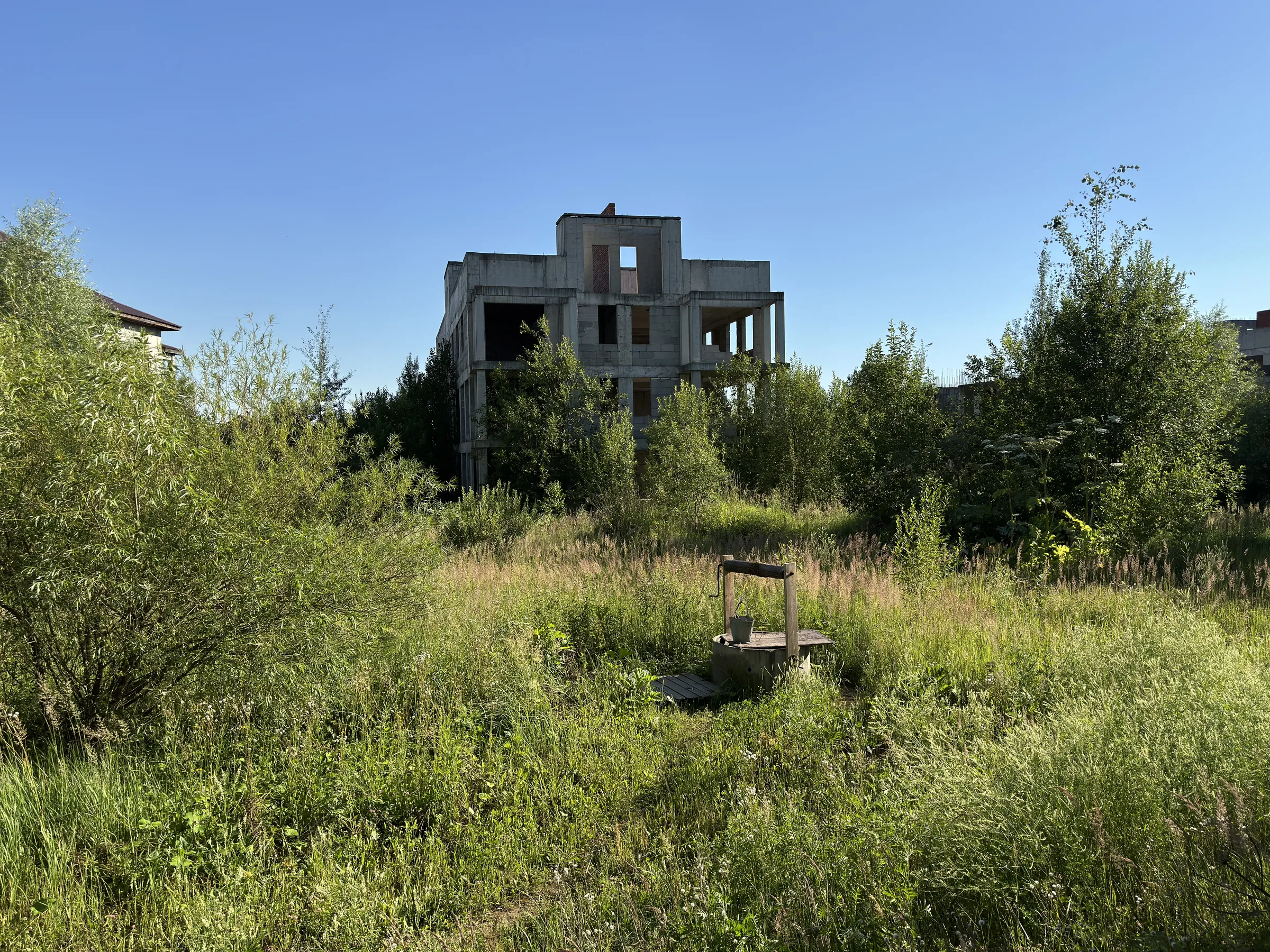 Заброшенный долгострой, фото 1