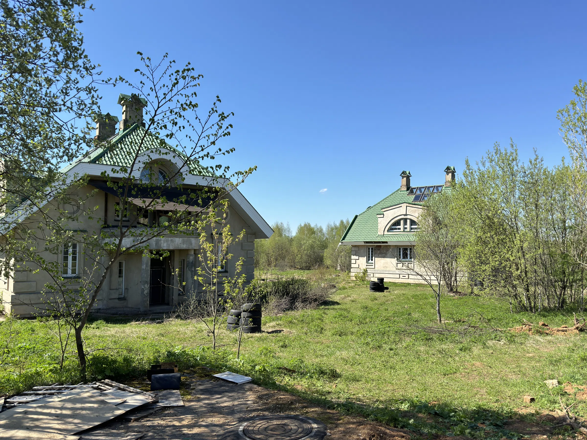 Ряд заброшенных домов, фото 1