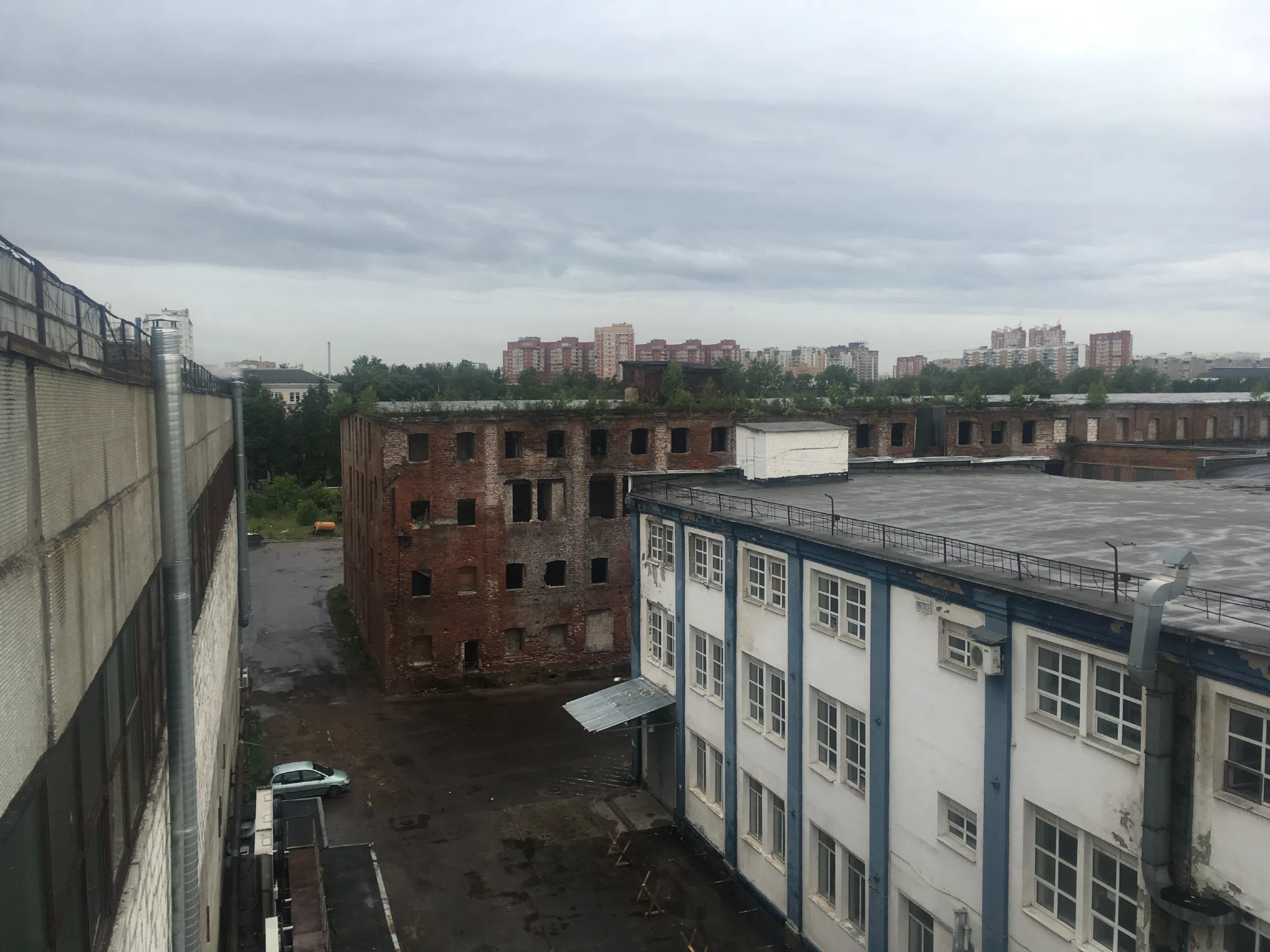 Ржавые конструкции завода, фото 3