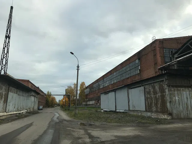 Большой заброшенный завод, фото 1