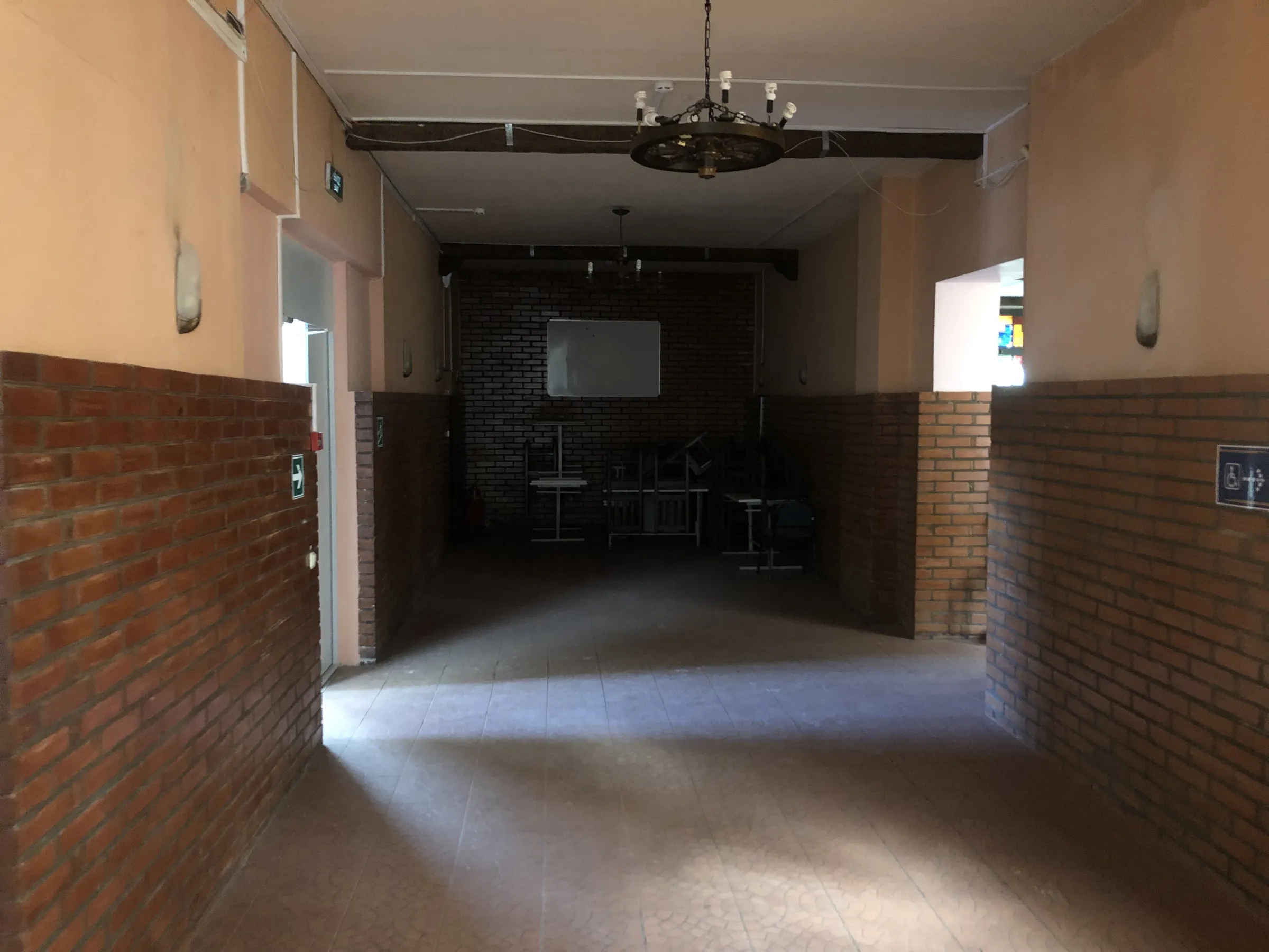 Университет с аллеей, фото 9