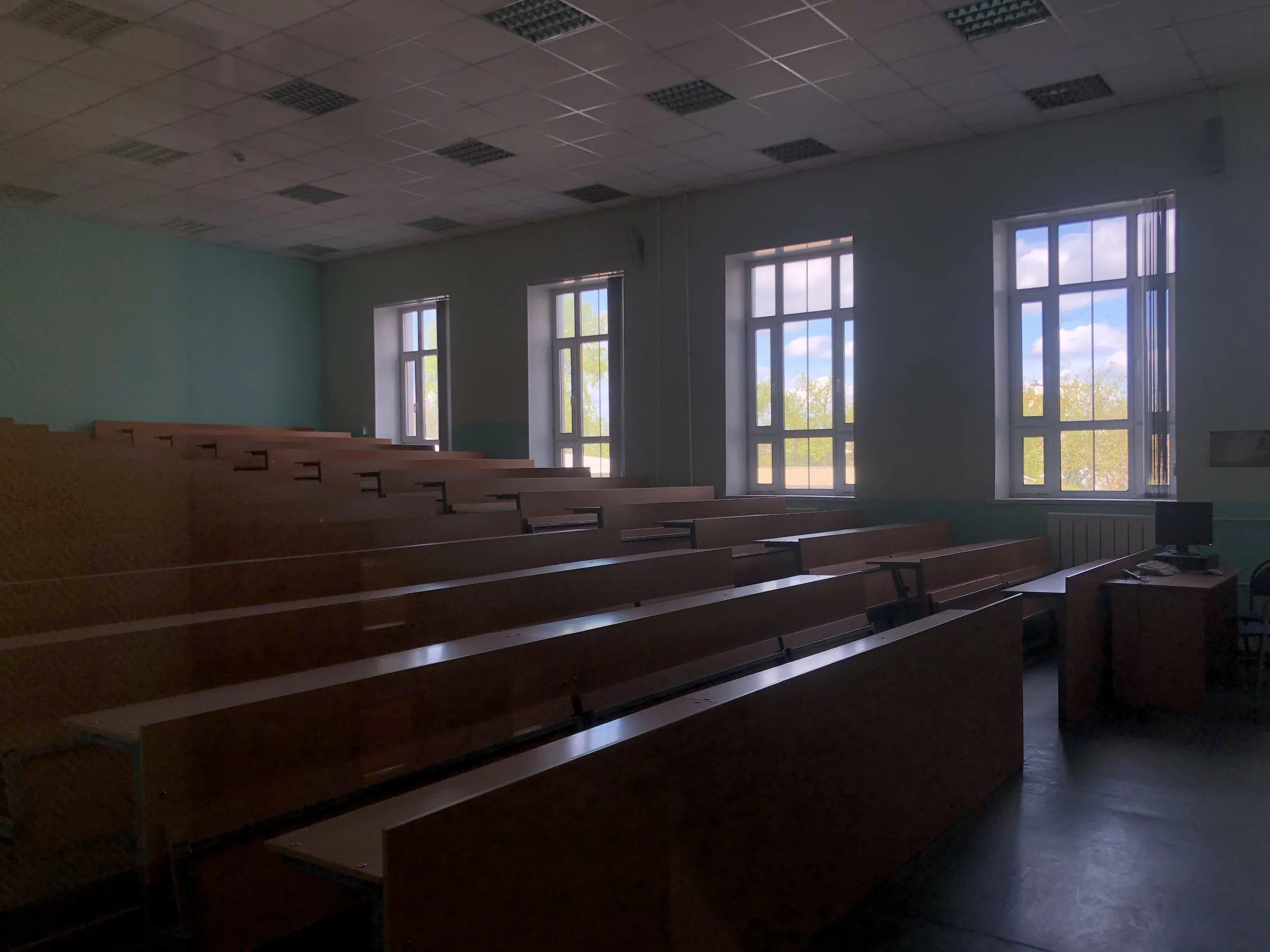 Университет с аллеей, фото 23