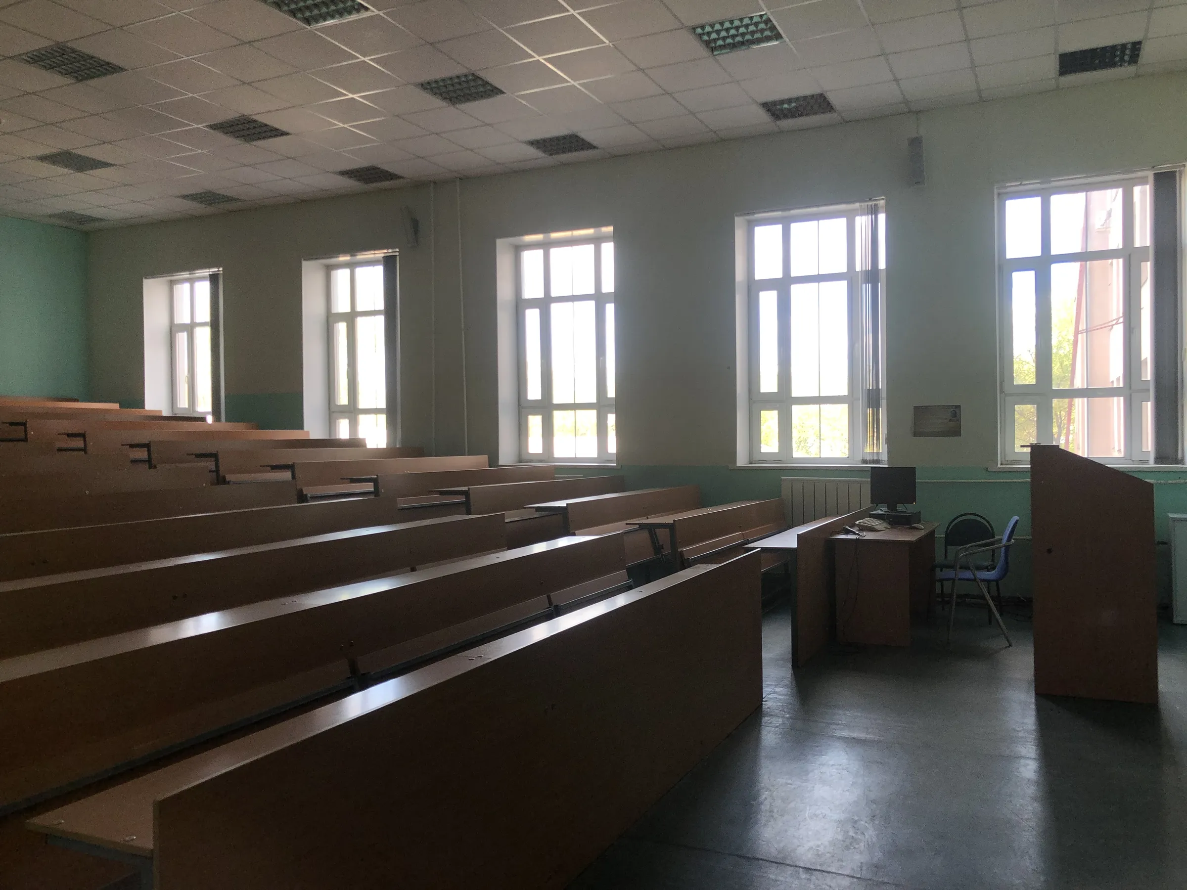 Университет с аллеей, фото 22