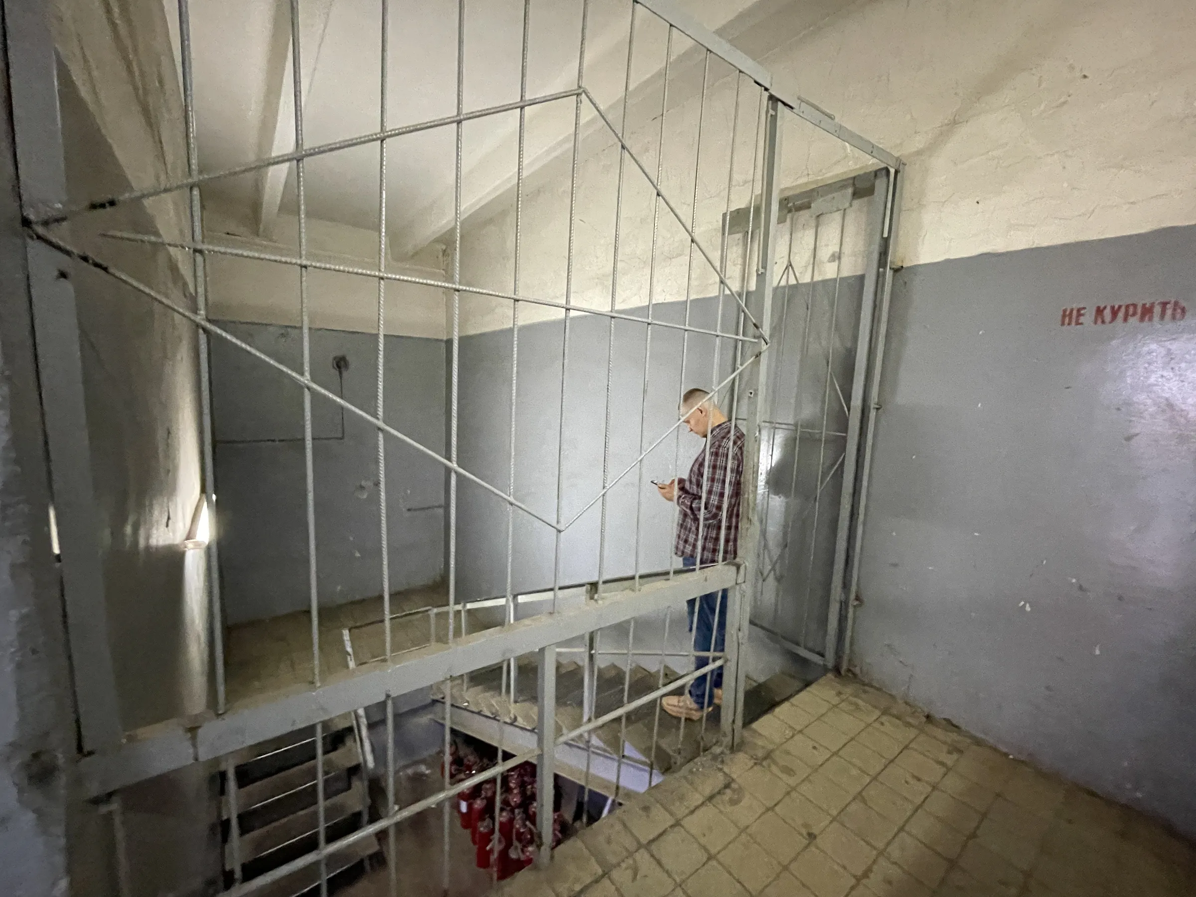Университет в стиле брутализм, фото 24