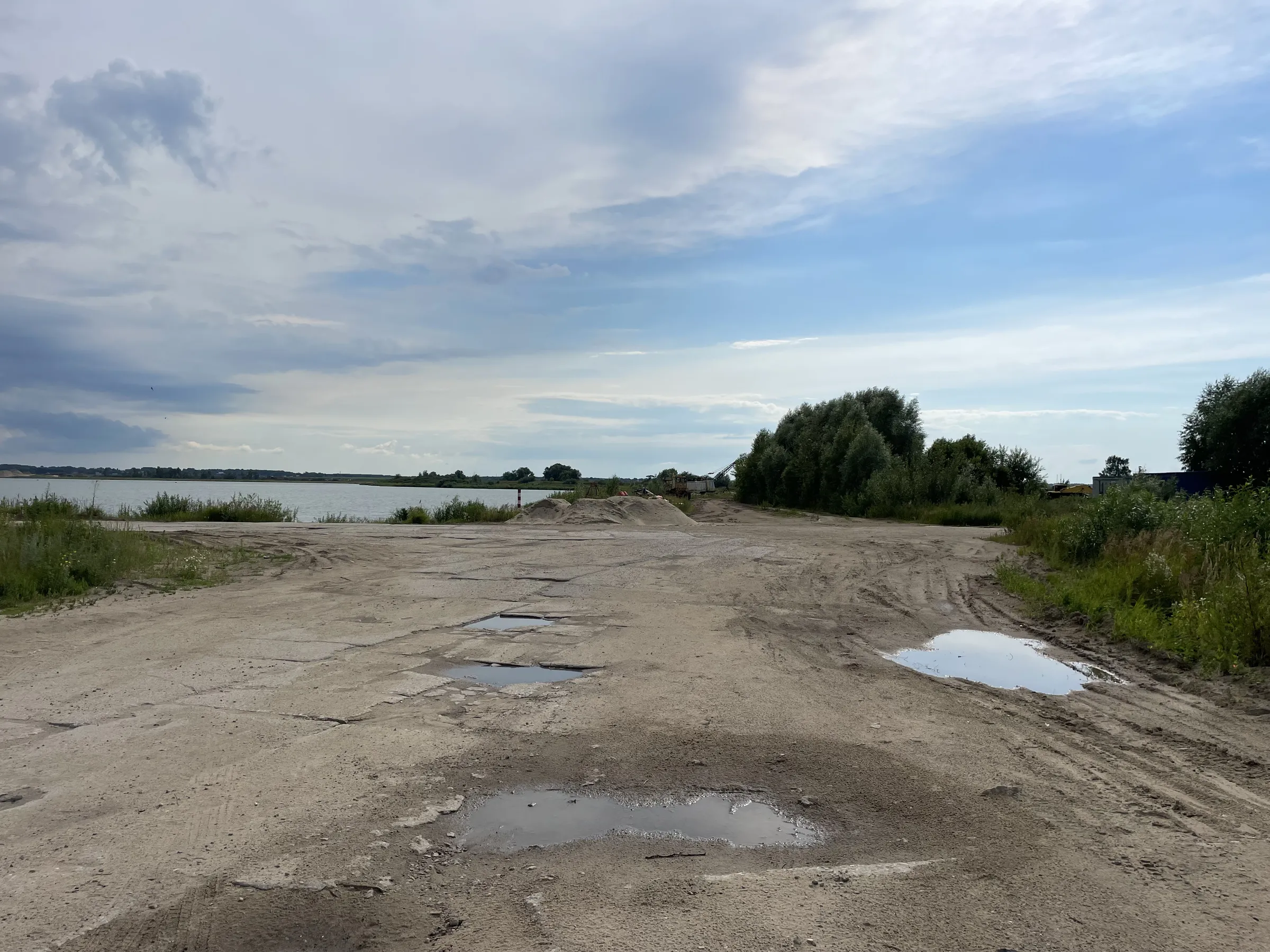 Завод у воды, фото 1