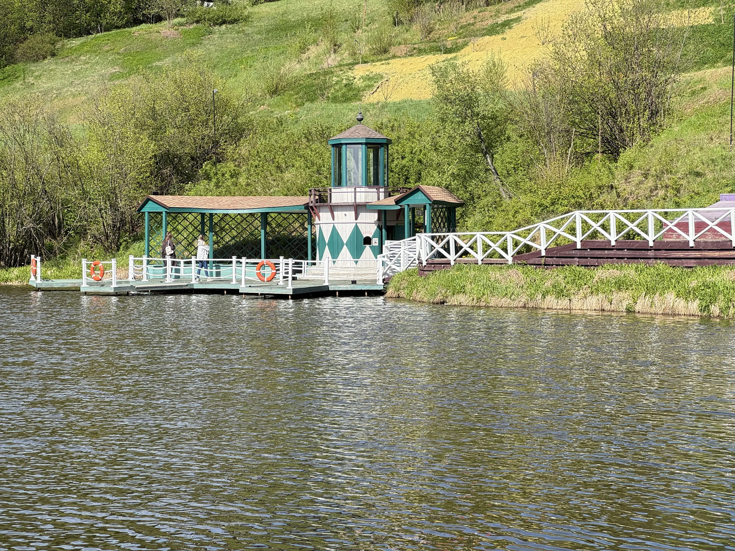 Кафе у воды с домиками, фото 23