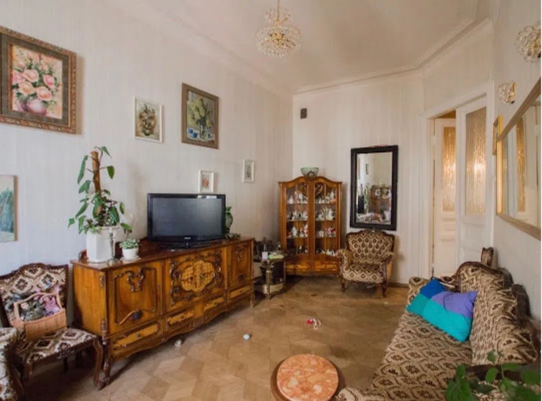 Ретро-квартира с антиквариатом, фото 1