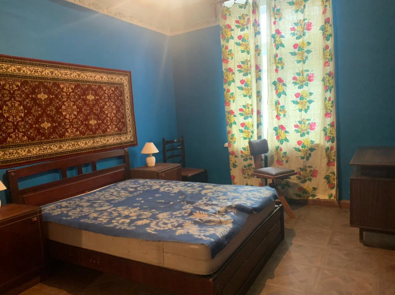 Сталинка с ретро мебелью, фото 11