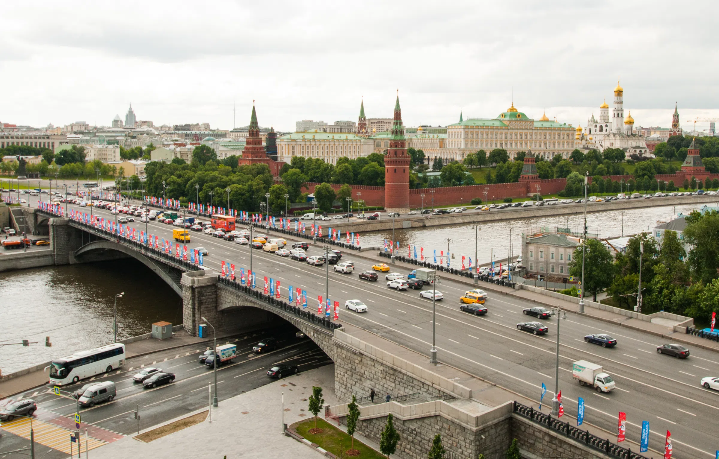 Сталинка с видом на Кремль, фото 1