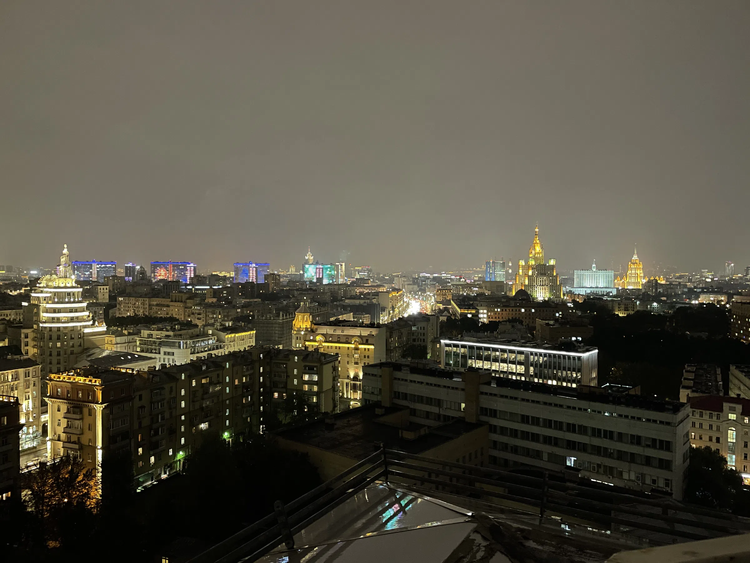 Бизнес-центр со стеклянным атриумом, фото 24