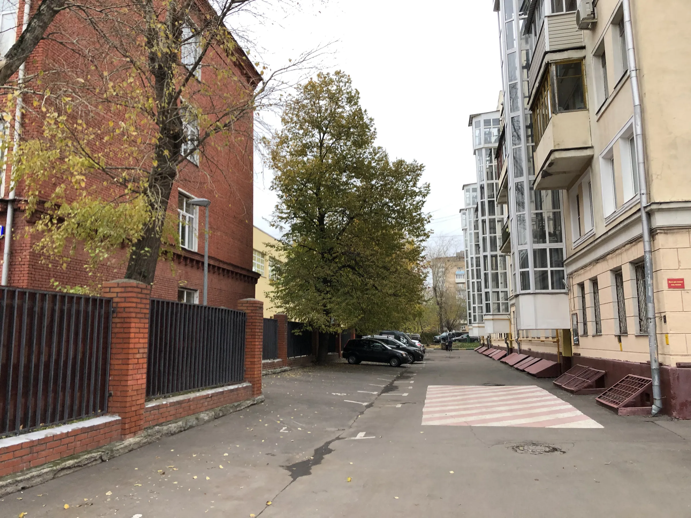 Ряды гаражей во дворе, фото 16