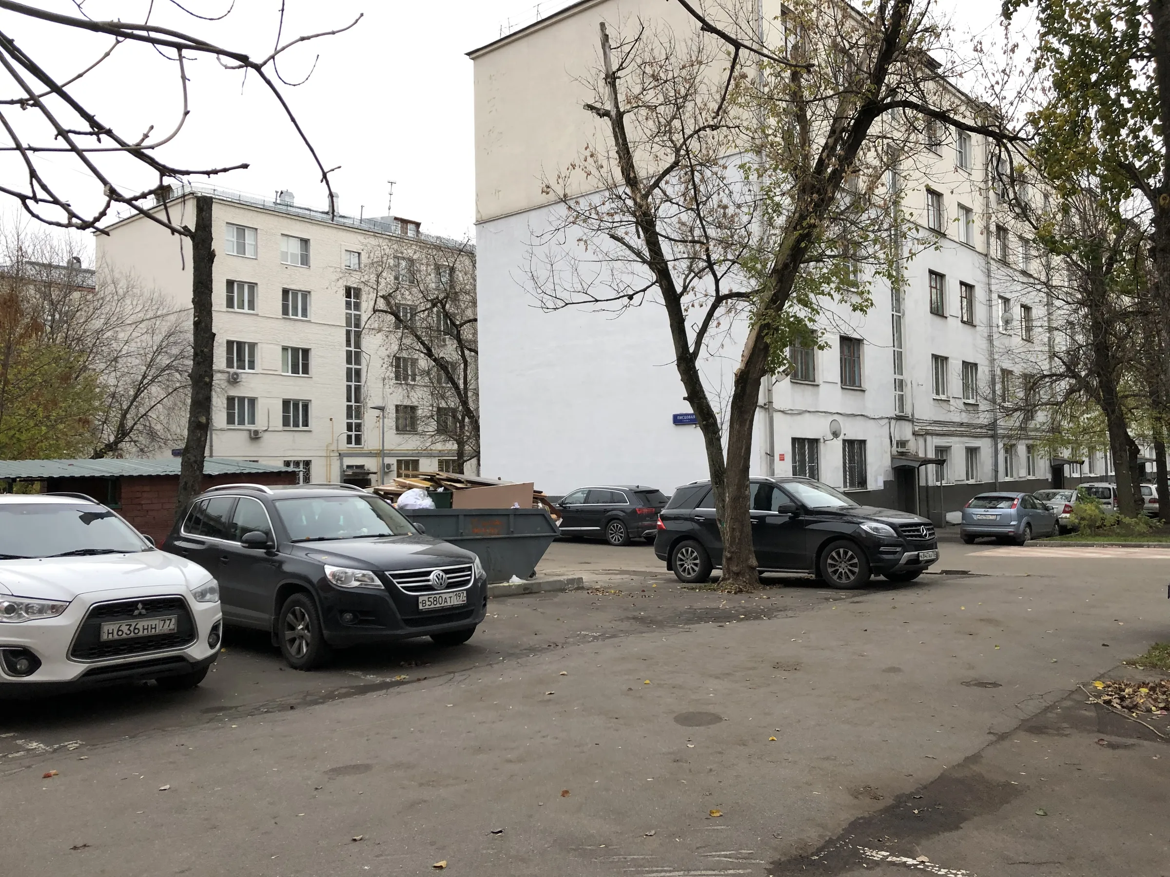 Ряды гаражей во дворе, фото 21
